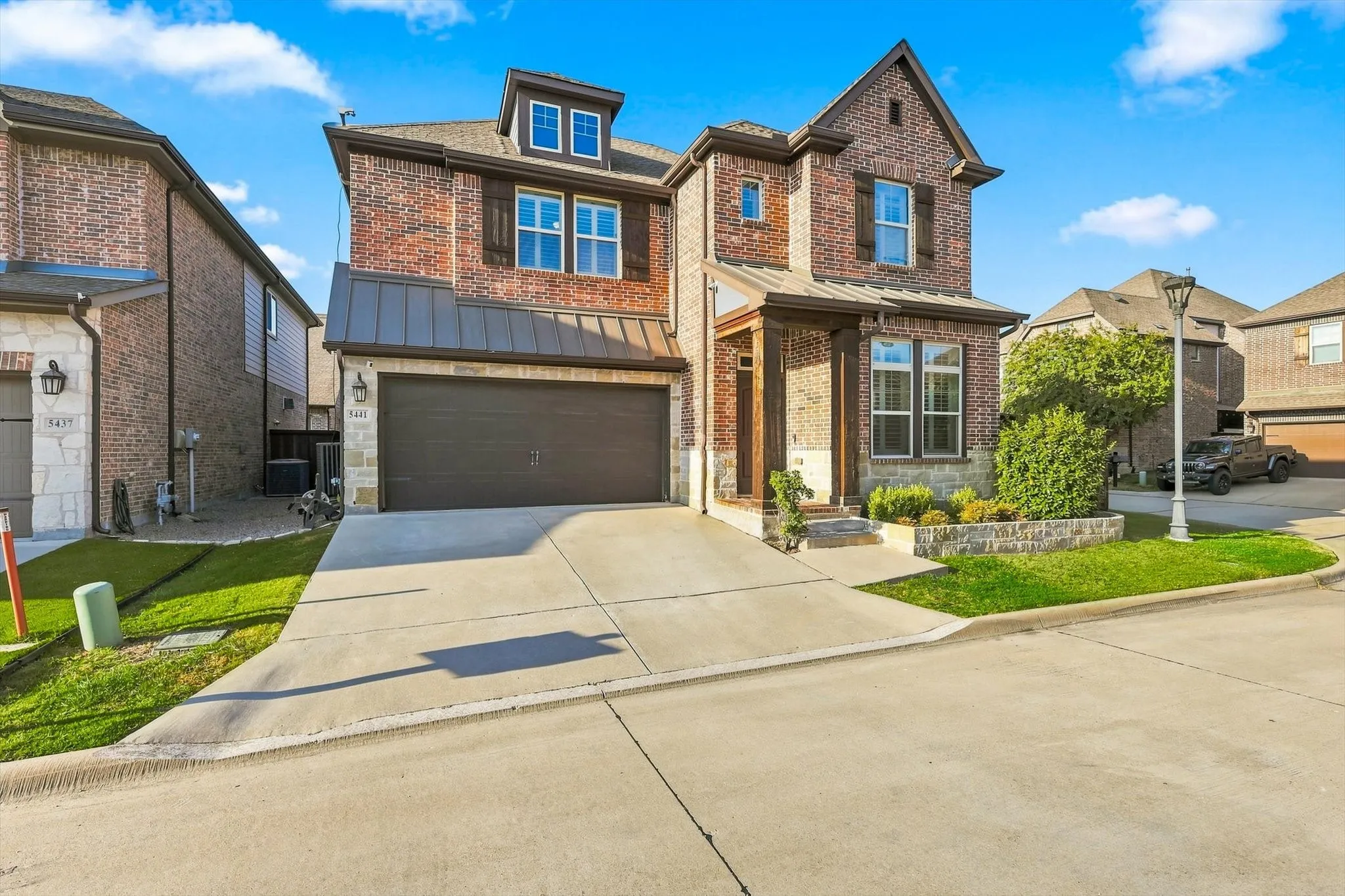 Single Family Residence For Sale in Collin County , 5441 Caine Road, Richardson, Texas 75082, 4 Bedroom, 4 Bathroom, 2 Garage spaces, 2,891 Sqft, built in 2016, mls#21379073, Real Estate Agent in Richardson, Homes For Sale in Collin county, Homes For Sale in Richardson, Realtor in Richardson Texas, Real Estate Brokerage Independent Realty Texas, Luminita Cordes Realtor