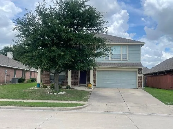Single Family Residence For Sale in Tarrant County , 13081 Fencerow Road, Fort Worth, Texas 76244, 4 Bedroom, 3 Bathroom, 2 Garage spaces, 2,851 Sqft, built in 2004, mls#21379917, Real Estate Agent in Fort Worth, Homes For Sale in Tarrant county, Homes For Sale in Fort Worth, Realtor in Fort Worth Texas, Real Estate Brokerage Independent Realty Texas, Luminita Cordes Realtor