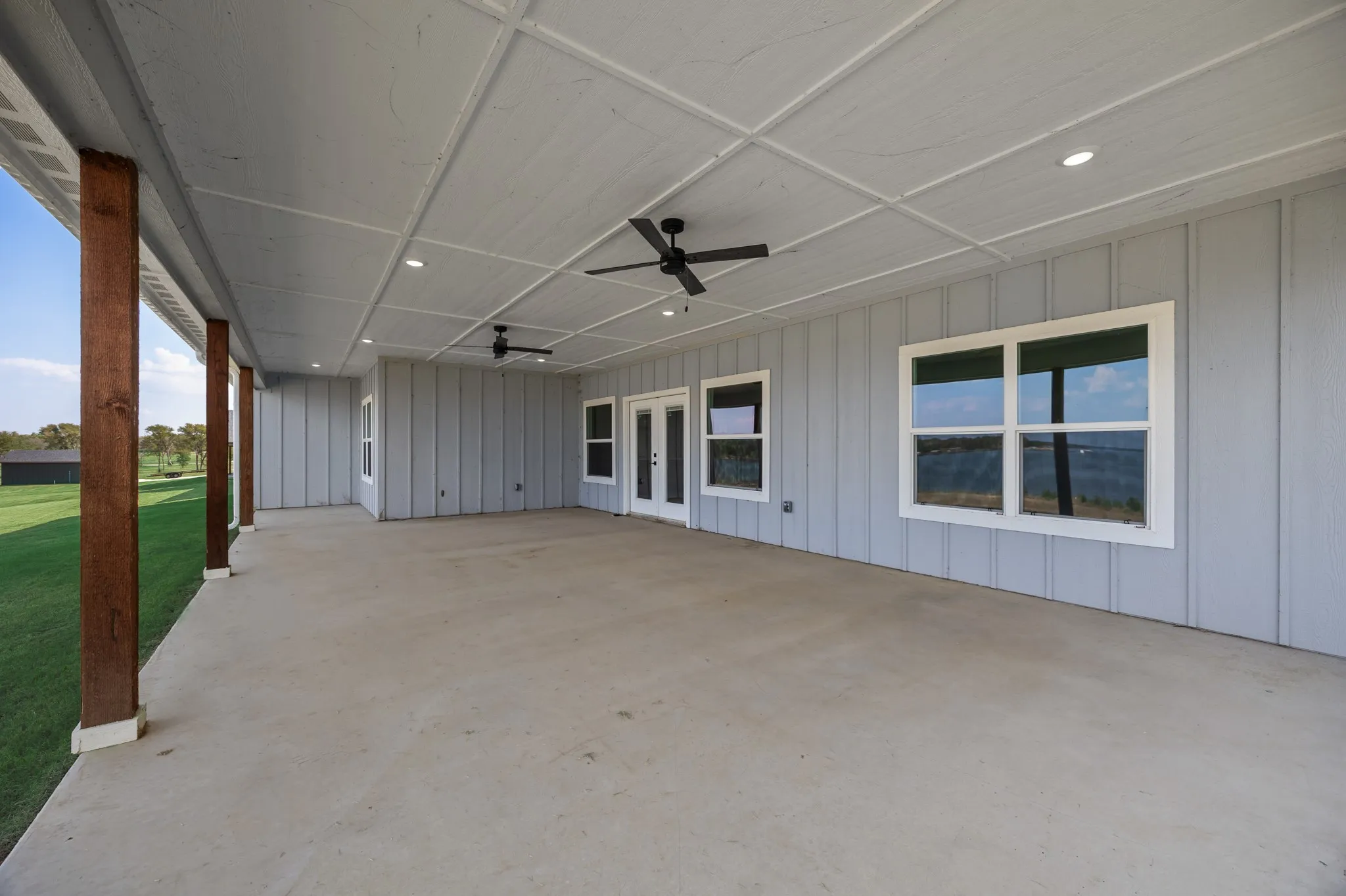 Single Family Residence For Sale in Hunt County , 257 Caro Drive, West Tawakoni, Texas 75474, 3 Bedroom, 2 Bathroom, 2 Garage spaces, 2,461 Sqft, built in 2026, mls#21331033, Real Estate Agent in West Tawakoni, Homes For Sale in Hunt county, Homes For Sale in West Tawakoni, Realtor in West Tawakoni Texas, Real Estate Brokerage Independent Realty Texas, Luminita Cordes Realtor