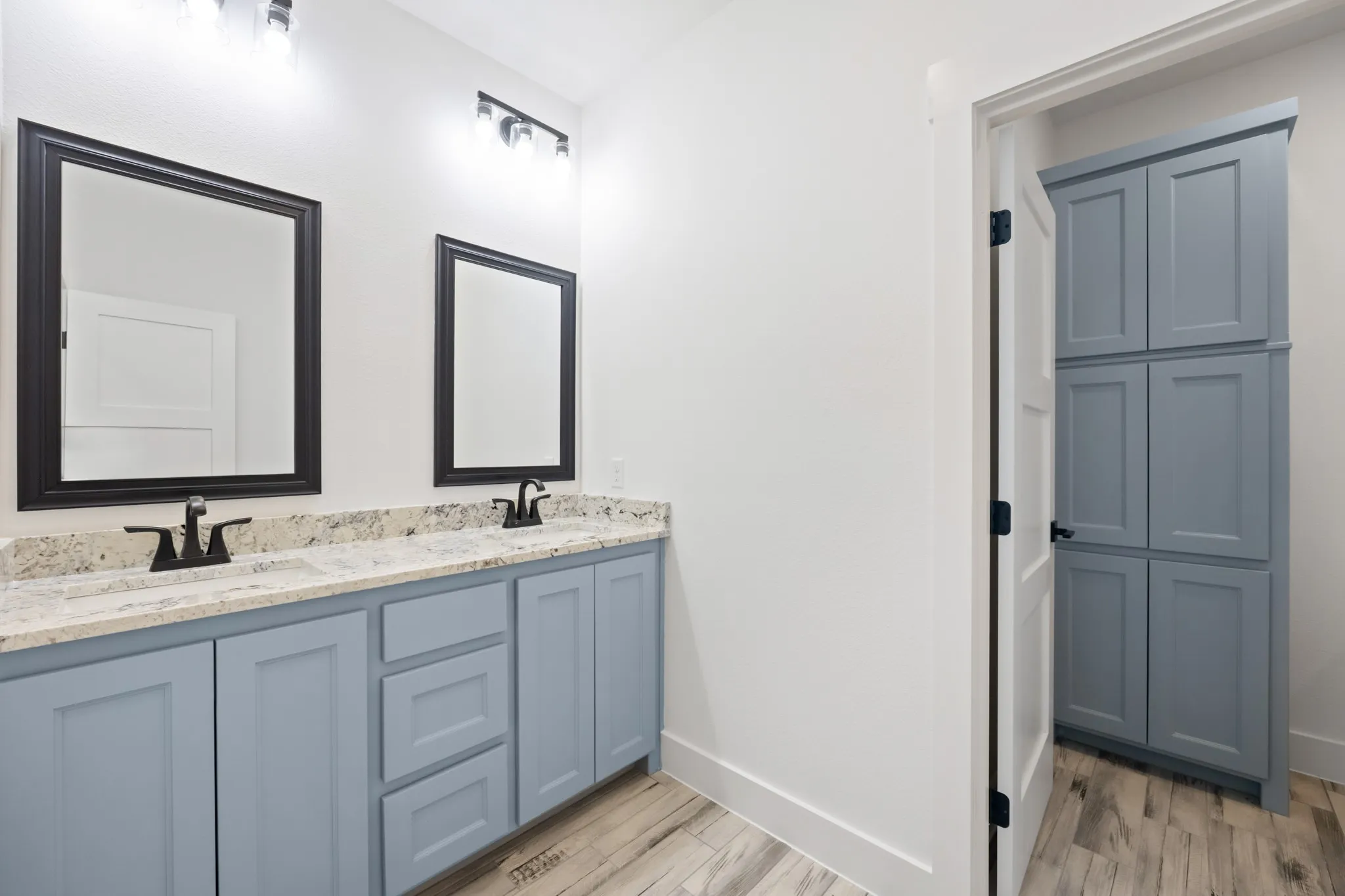 Single Family Residence For Sale in Hunt County , 257 Caro Drive, West Tawakoni, Texas 75474, 3 Bedroom, 2 Bathroom, 2 Garage spaces, 2,461 Sqft, built in 2026, mls#21331033, Real Estate Agent in West Tawakoni, Homes For Sale in Hunt county, Homes For Sale in West Tawakoni, Realtor in West Tawakoni Texas, Real Estate Brokerage Independent Realty Texas, Luminita Cordes Realtor