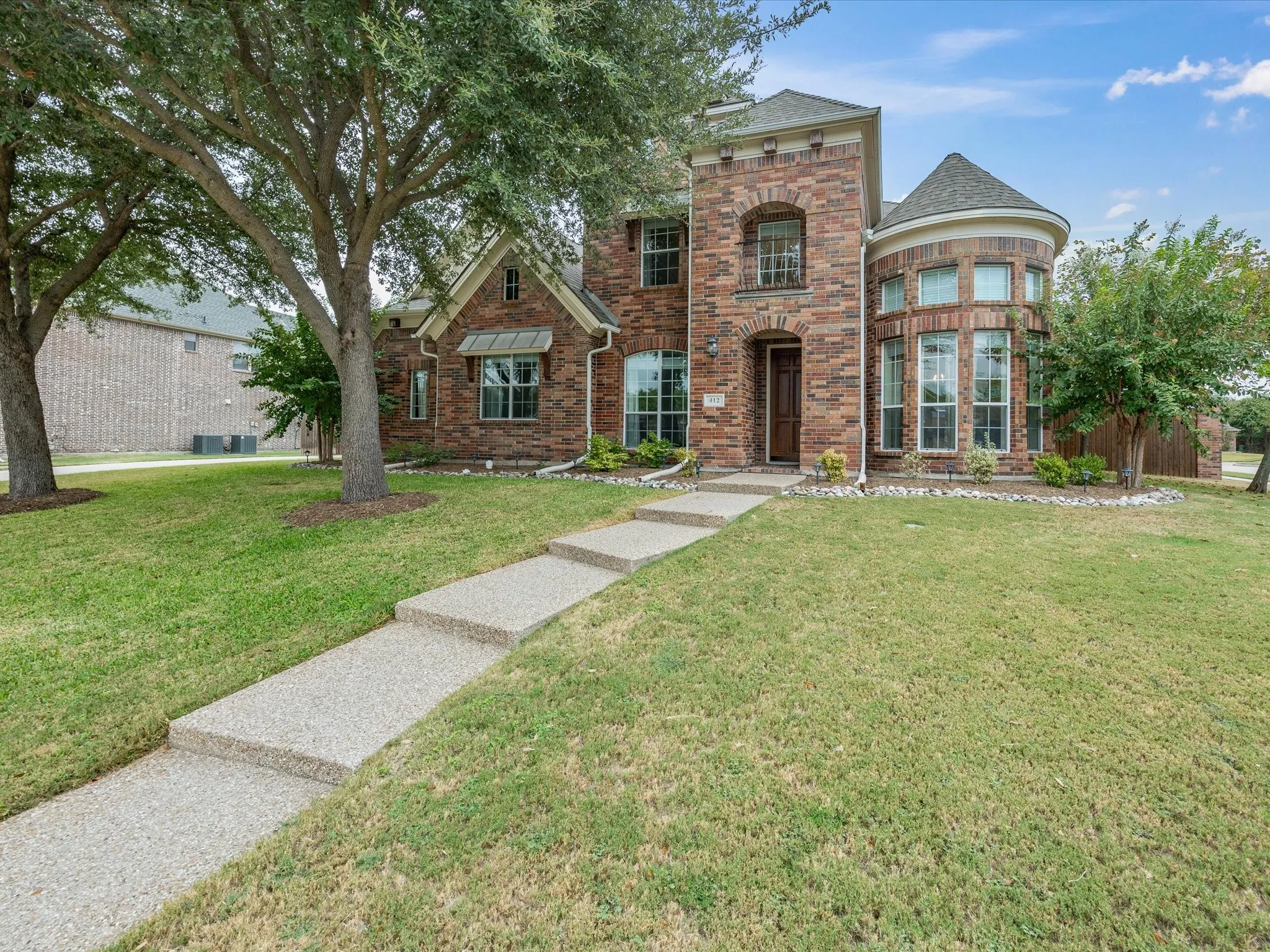 Single Family Residence For Sale in Collin County , 412 Oriole Drive, Murphy, Texas 75094, 4 Bedroom, 4 Bathroom, 3 Garage spaces, 3,358 Sqft, built in 2011, mls#21379824, Real Estate Agent in Murphy, Homes For Sale in Collin county, Homes For Sale in Murphy, Realtor in Murphy Texas, Real Estate Brokerage Independent Realty Texas, Luminita Cordes Realtor