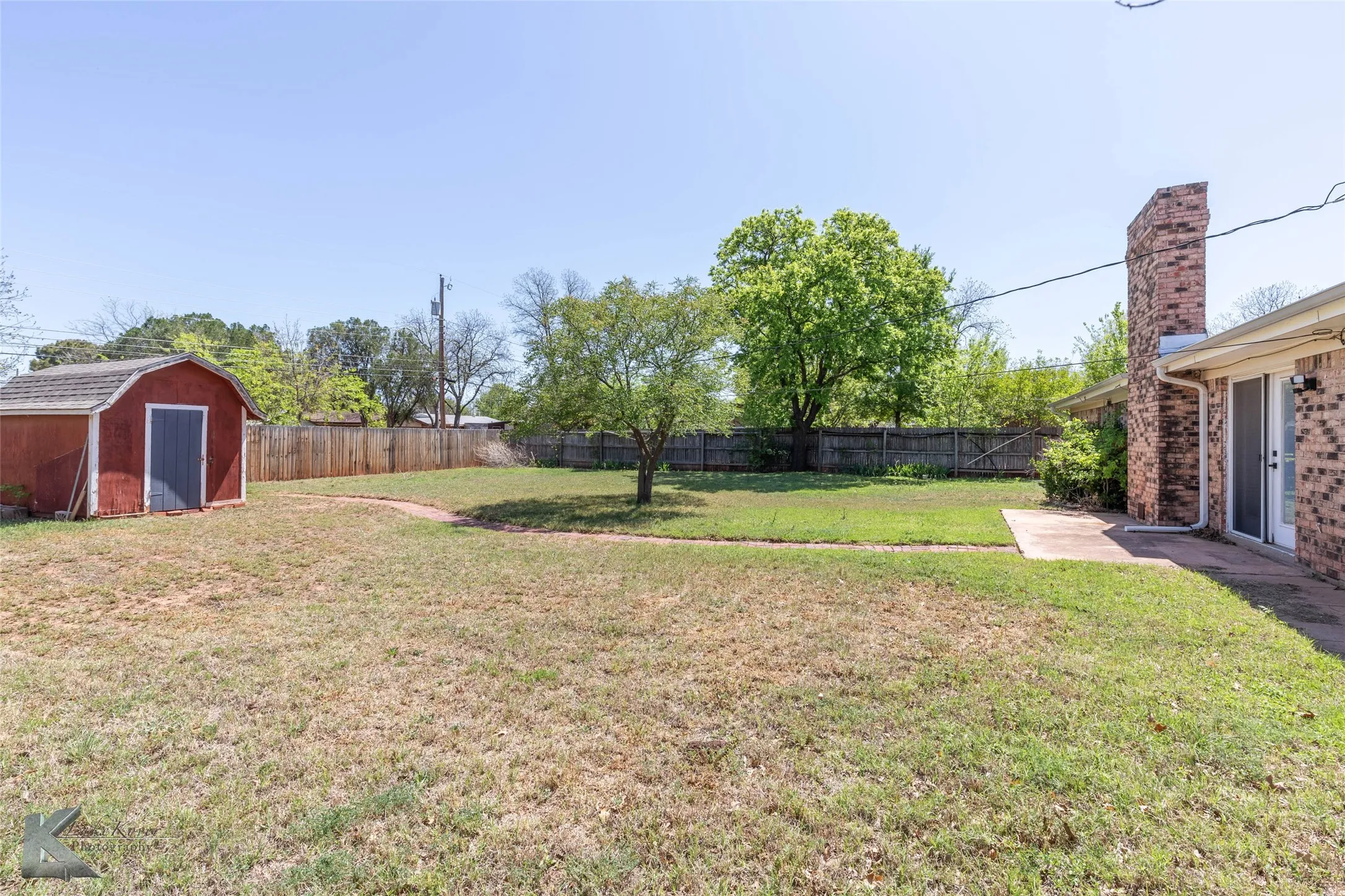 Single Family Residence For Rent in Taylor County , 1417 Westwood Drive, Abilene, Texas 79603, 3 Bedroom, 2 Bathroom, 2 Garage spaces, 1,543 Sqft, built in 1960, mls#21377054, Real Estate Agent in Abilene, Homes For Rent in Taylor county, Homes For Rent in Abilene, Realtor in Abilene Texas, Real Estate Brokerage Independent Realty Texas, Luminita Cordes Realtor