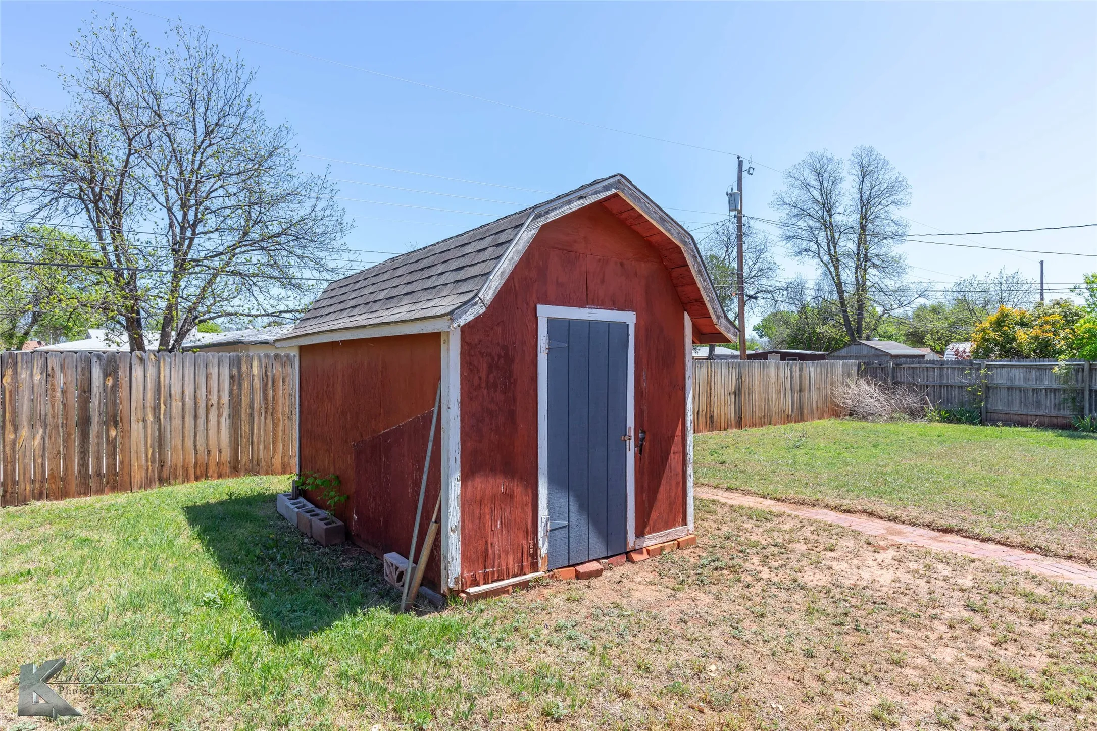 Single Family Residence For Rent in Taylor County , 1417 Westwood Drive, Abilene, Texas 79603, 3 Bedroom, 2 Bathroom, 2 Garage spaces, 1,543 Sqft, built in 1960, mls#21377054, Real Estate Agent in Abilene, Homes For Rent in Taylor county, Homes For Rent in Abilene, Realtor in Abilene Texas, Real Estate Brokerage Independent Realty Texas, Luminita Cordes Realtor