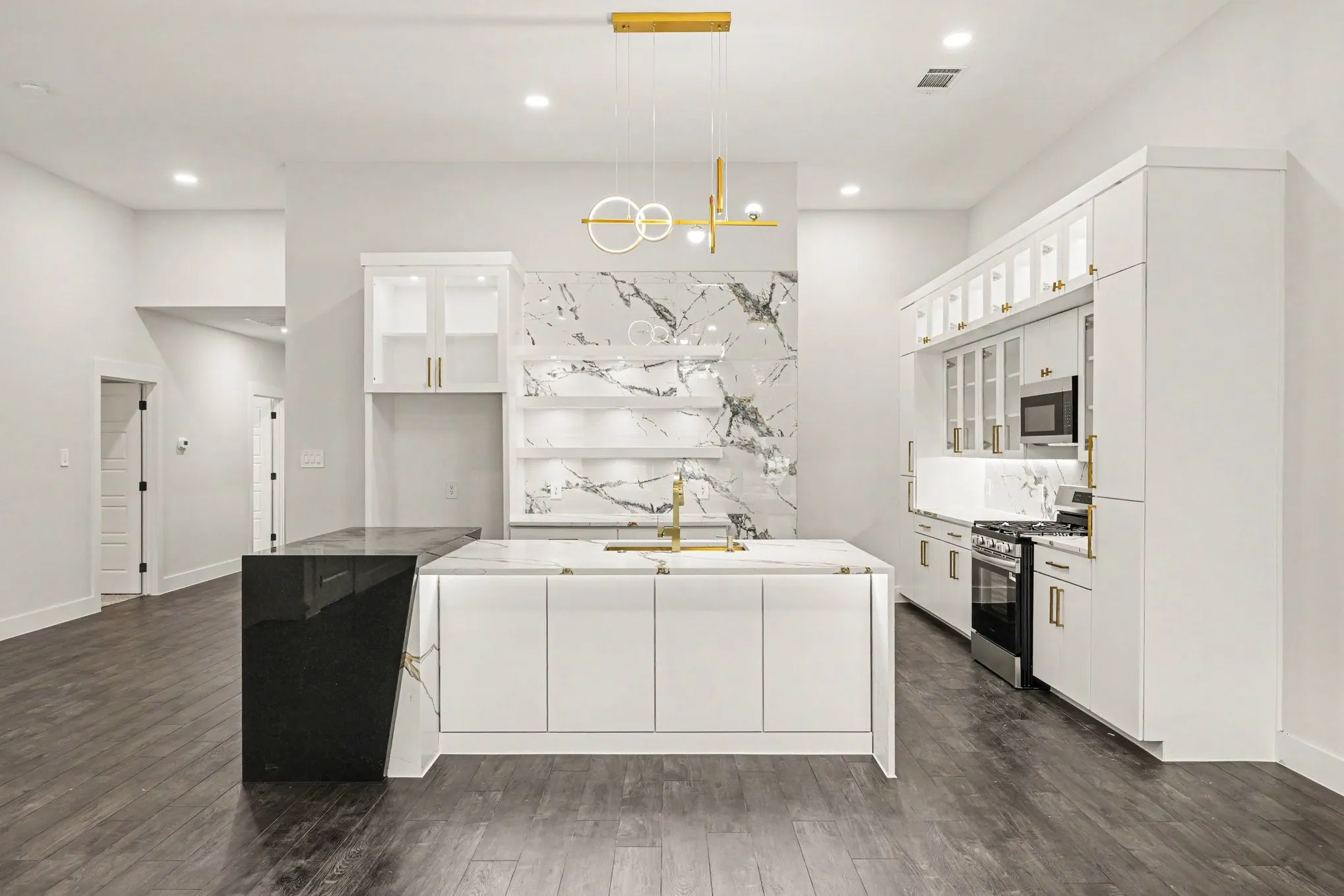 Single Family Residence For Sale in Dallas County , 4536 Luzon Street, Dallas, Texas 75216, 4 Bedroom, 3 Bathroom, 2 Garage spaces, 2,400 Sqft, built in 2026, mls#21379966, Real Estate Agent in Dallas, Homes For Sale in Dallas county, Homes For Sale in Dallas, Realtor in Dallas Texas, Real Estate Brokerage Independent Realty Texas, Luminita Cordes Realtor