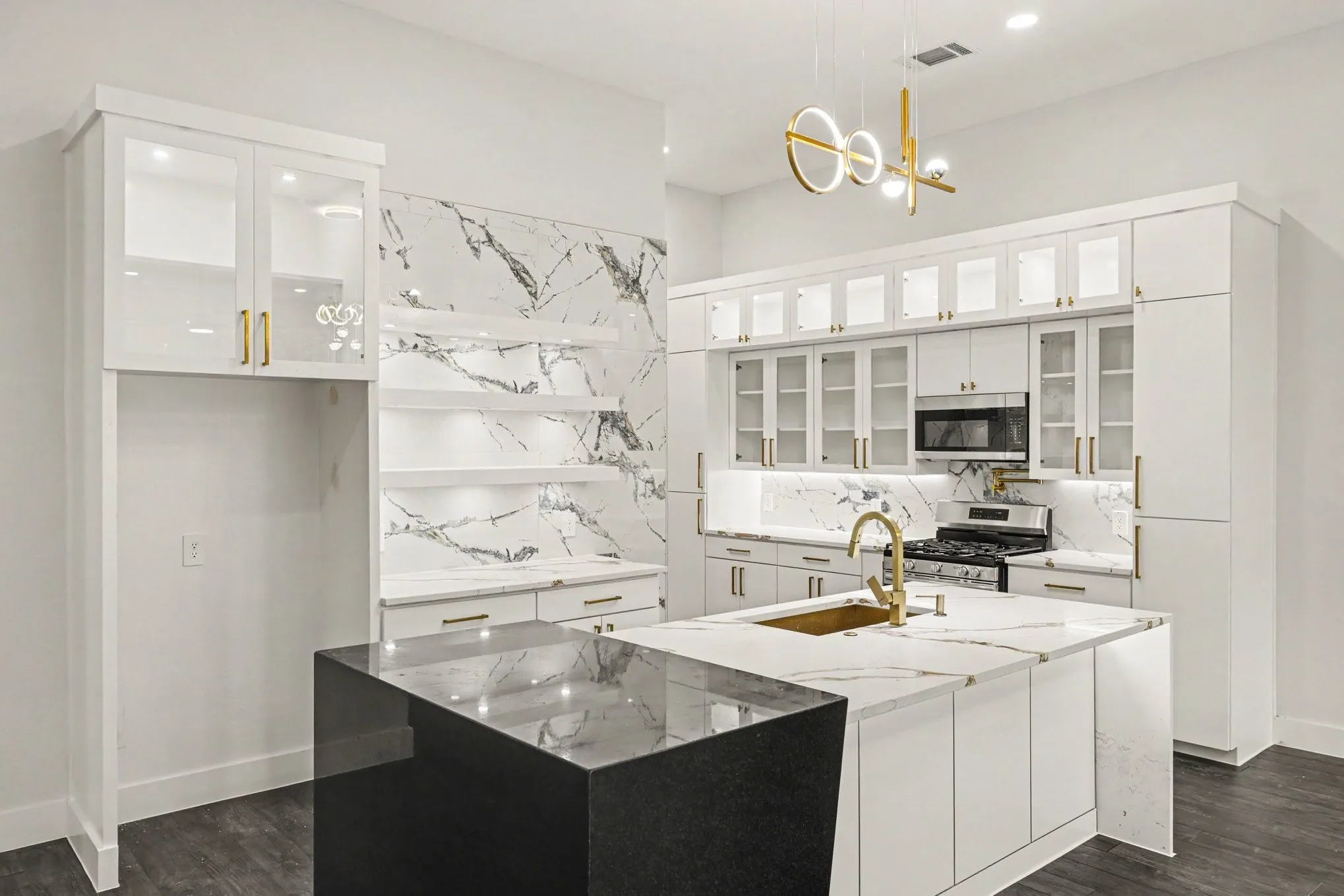 Single Family Residence For Sale in Dallas County , 4536 Luzon Street, Dallas, Texas 75216, 4 Bedroom, 3 Bathroom, 2 Garage spaces, 2,400 Sqft, built in 2026, mls#21379966, Real Estate Agent in Dallas, Homes For Sale in Dallas county, Homes For Sale in Dallas, Realtor in Dallas Texas, Real Estate Brokerage Independent Realty Texas, Luminita Cordes Realtor