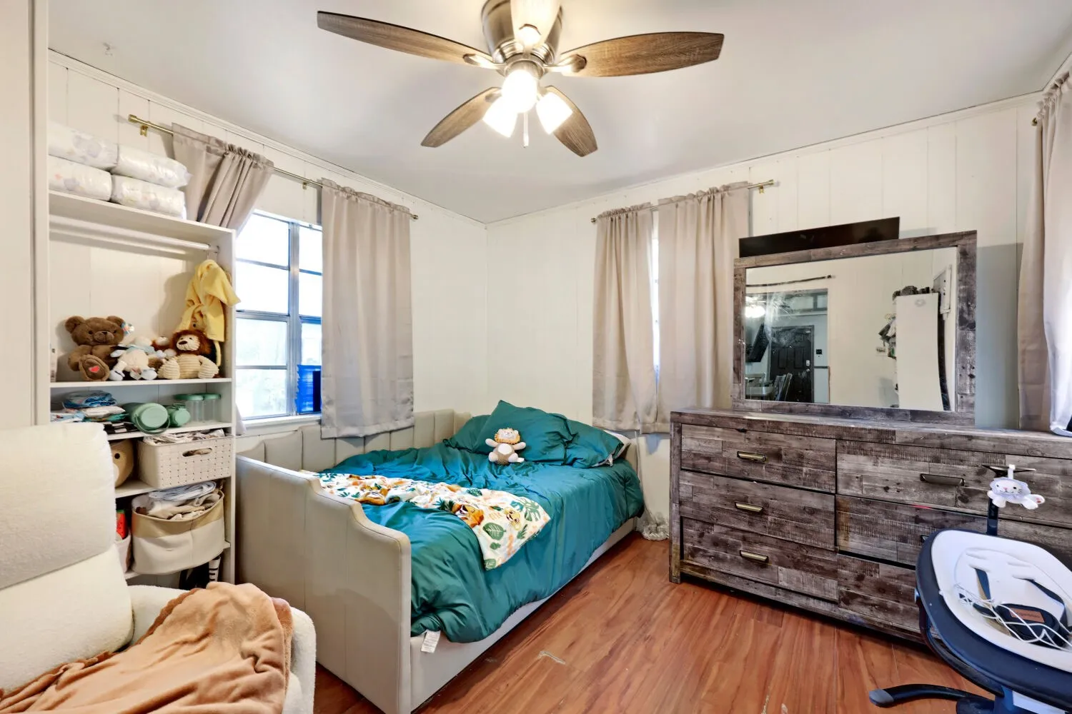 Single Family Residence For Sale in Dallas County , 2305 Arcady Lane, Lancaster, Texas 75134, 4 Bedroom, 2 Bathroom, 1 Garage spaces, 1,145 Sqft, built in 1962, mls#21376145, Real Estate Agent in Lancaster, Homes For Sale in Dallas county, Homes For Sale in Lancaster, Realtor in Lancaster Texas, Real Estate Brokerage Independent Realty Texas, Luminita Cordes Realtor