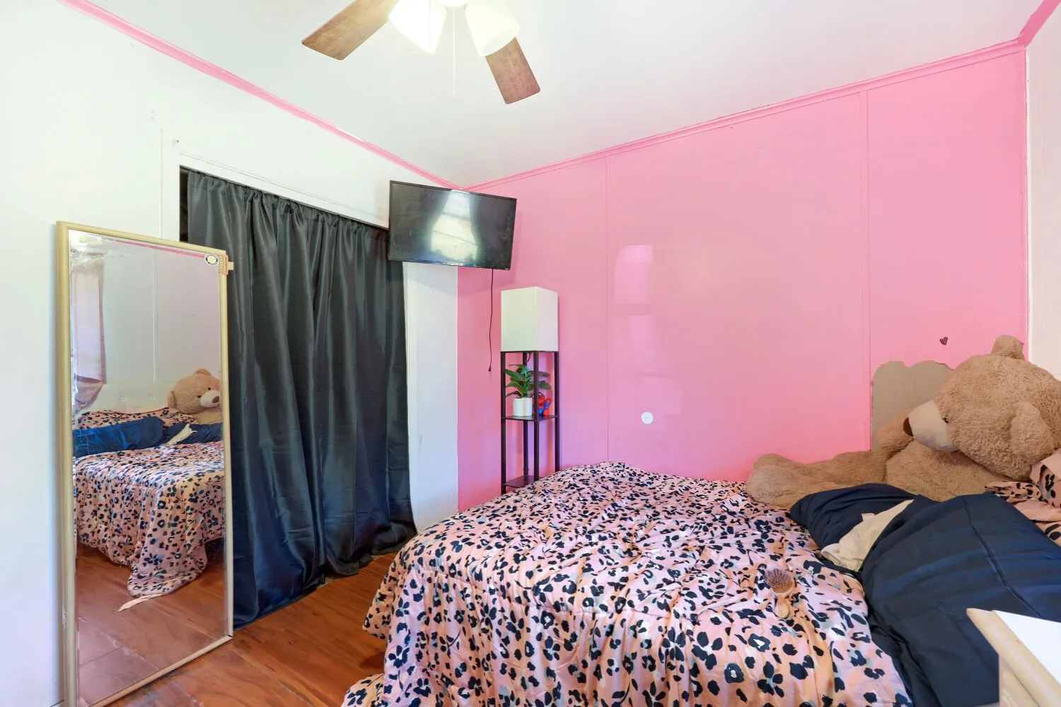 Single Family Residence For Sale in Dallas County , 2305 Arcady Lane, Lancaster, Texas 75134, 4 Bedroom, 2 Bathroom, 1 Garage spaces, 1,145 Sqft, built in 1962, mls#21376145, Real Estate Agent in Lancaster, Homes For Sale in Dallas county, Homes For Sale in Lancaster, Realtor in Lancaster Texas, Real Estate Brokerage Independent Realty Texas, Luminita Cordes Realtor