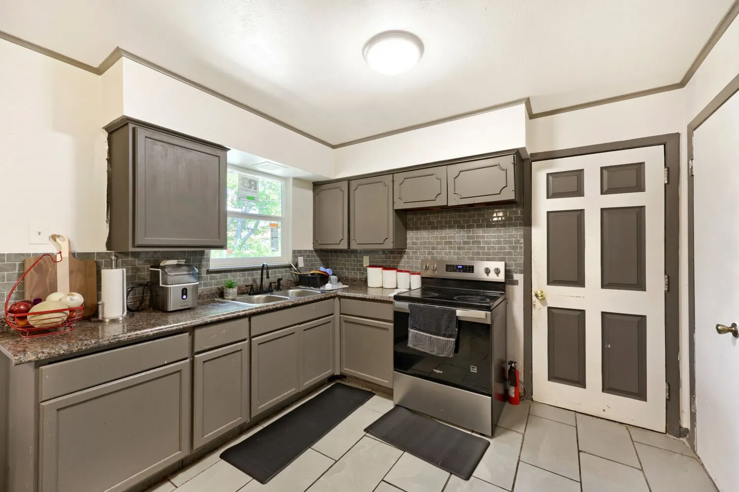 Single Family Residence For Sale in Dallas County , 2305 Arcady Lane, Lancaster, Texas 75134, 4 Bedroom, 2 Bathroom, 1 Garage spaces, 1,145 Sqft, built in 1962, mls#21376145, Real Estate Agent in Lancaster, Homes For Sale in Dallas county, Homes For Sale in Lancaster, Realtor in Lancaster Texas, Real Estate Brokerage Independent Realty Texas, Luminita Cordes Realtor