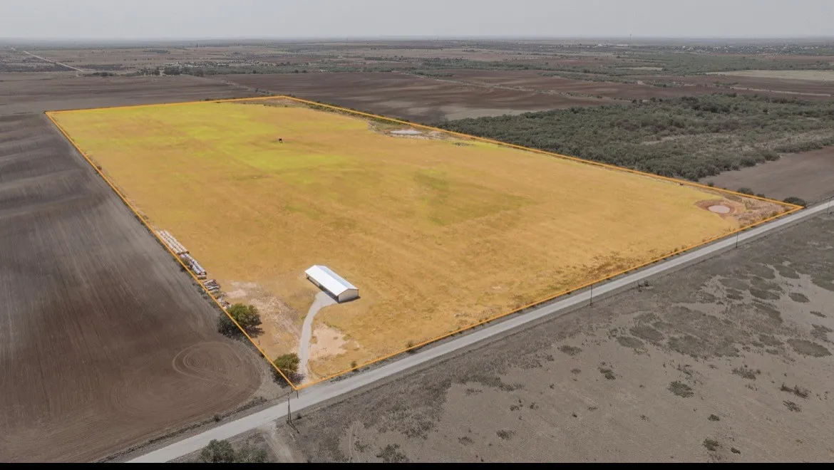 Farm For Sale in Archer County , 323 Slaughter, Megargel, Texas 76370, 2 Bedroom, 1 Bathroom, Garage spaces, 1,575 Sqft, built in 2023, mls#21380038, Real Estate Agent in Megargel, Homes For Sale in Archer county, Homes For Sale in Megargel, Realtor in Megargel Texas, Real Estate Brokerage Independent Realty Texas, Luminita Cordes Realtor
