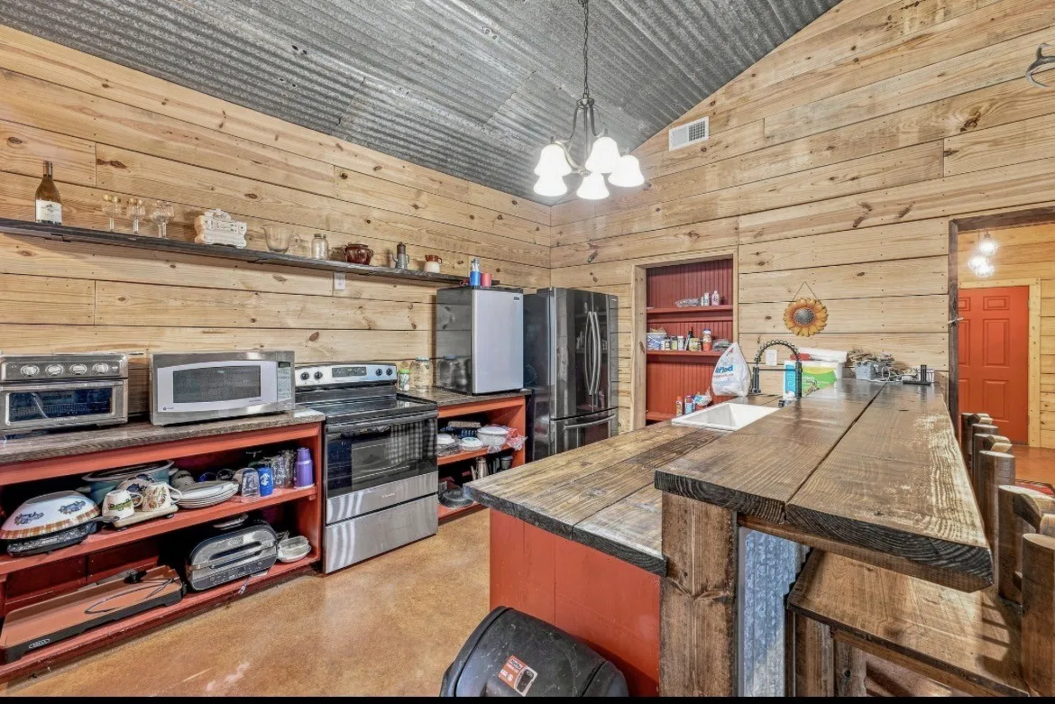 Farm For Sale in Archer County , 323 Slaughter, Megargel, Texas 76370, 2 Bedroom, 1 Bathroom, Garage spaces, 1,575 Sqft, built in 2023, mls#21380038, Real Estate Agent in Megargel, Homes For Sale in Archer county, Homes For Sale in Megargel, Realtor in Megargel Texas, Real Estate Brokerage Independent Realty Texas, Luminita Cordes Realtor