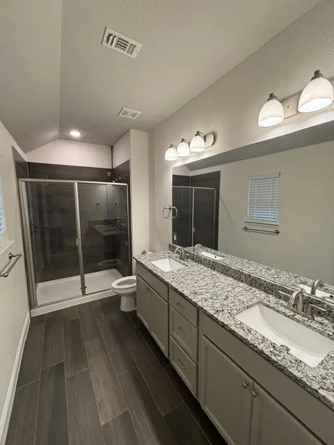 Single Family Residence For Sale in Fannin County , 305 Sunnyside Drive, Trenton, Texas 75490, 3 Bedroom, 2 Bathroom, 2 Garage spaces, 1,832 Sqft, built in 2021, mls#21377201, Real Estate Agent in Trenton, Homes For Sale in Fannin county, Homes For Sale in Trenton, Realtor in Trenton Texas, Real Estate Brokerage Independent Realty Texas, Luminita Cordes Realtor