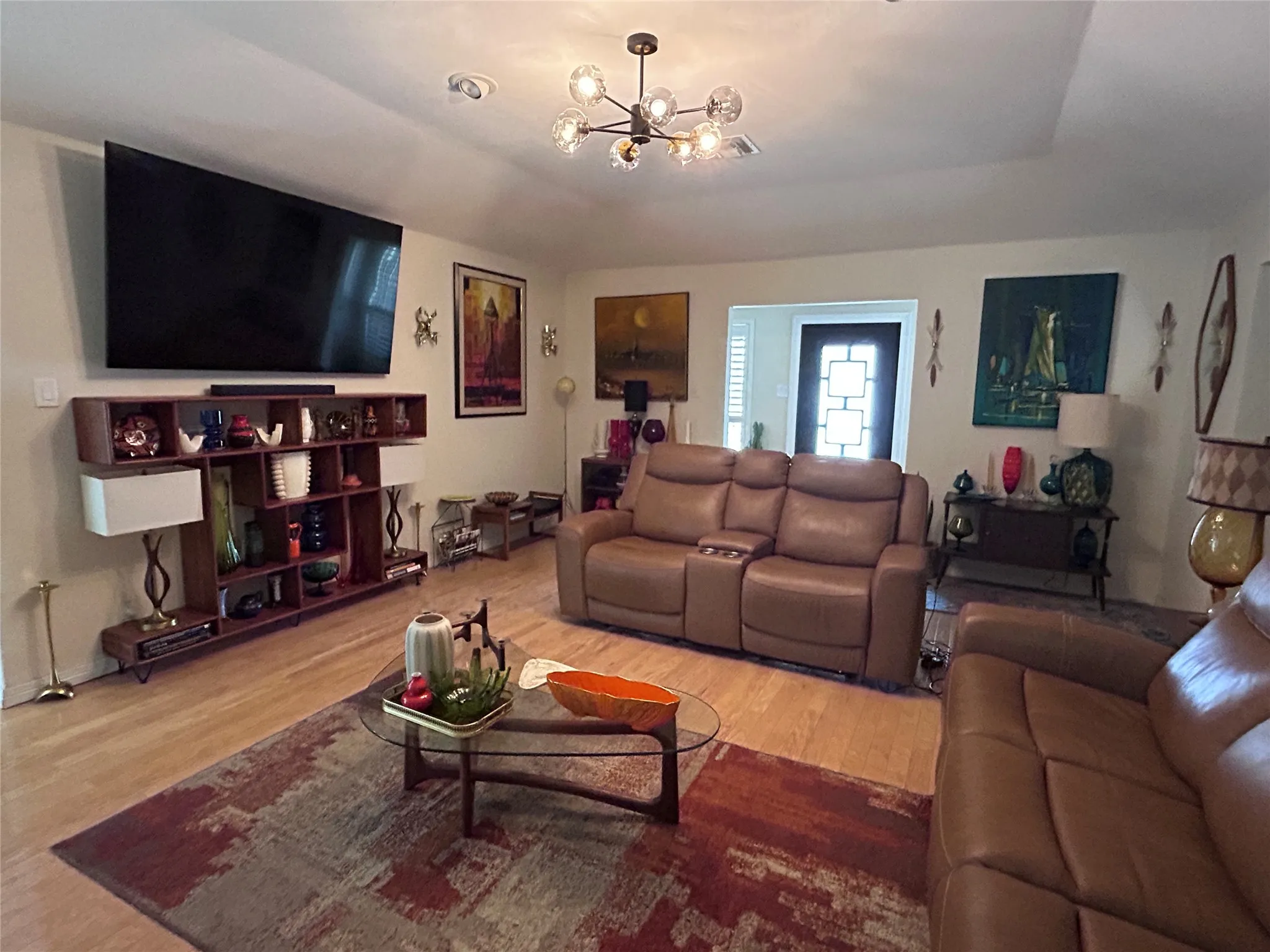 Single Family Residence For Rent in Hood County , 4512 Cimmaron Trail, De Cordova, Texas 76049, 3 Bedroom, 2 Bathroom, 2 Garage spaces, 1,710 Sqft, built in 1977, mls#21379396, Real Estate Agent in De Cordova, Homes For Rent in Hood county, Homes For Rent in De Cordova, Realtor in De Cordova Texas, Real Estate Brokerage Independent Realty Texas, Luminita Cordes Realtor