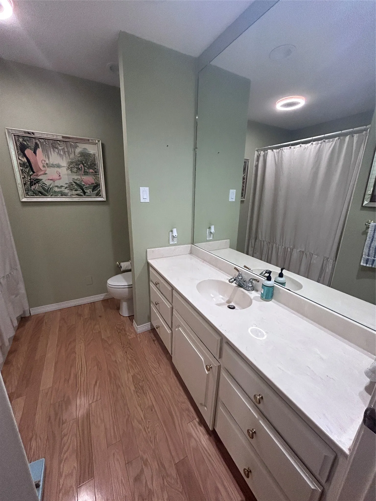 Single Family Residence For Rent in Hood County , 4512 Cimmaron Trail, De Cordova, Texas 76049, 3 Bedroom, 2 Bathroom, 2 Garage spaces, 1,710 Sqft, built in 1977, mls#21379396, Real Estate Agent in De Cordova, Homes For Rent in Hood county, Homes For Rent in De Cordova, Realtor in De Cordova Texas, Real Estate Brokerage Independent Realty Texas, Luminita Cordes Realtor