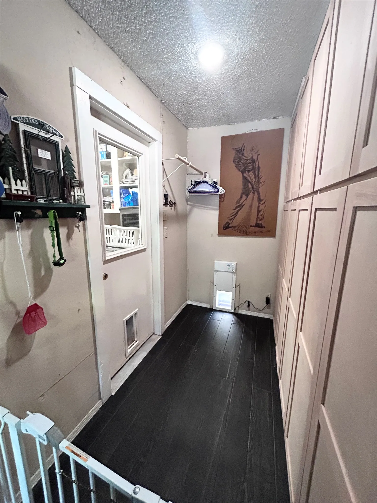 Single Family Residence For Rent in Hood County , 4512 Cimmaron Trail, De Cordova, Texas 76049, 3 Bedroom, 2 Bathroom, 2 Garage spaces, 1,710 Sqft, built in 1977, mls#21379396, Real Estate Agent in De Cordova, Homes For Rent in Hood county, Homes For Rent in De Cordova, Realtor in De Cordova Texas, Real Estate Brokerage Independent Realty Texas, Luminita Cordes Realtor