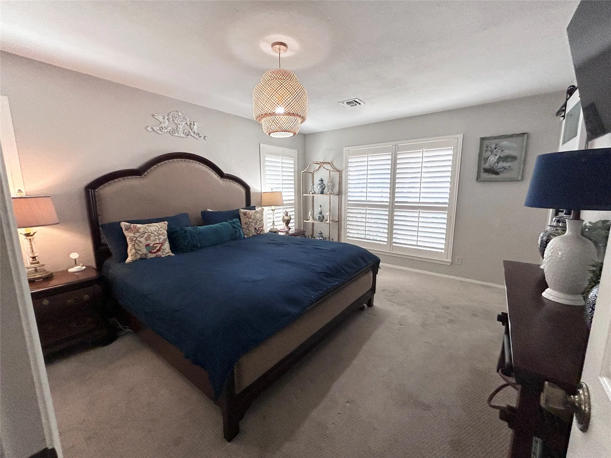 Single Family Residence For Rent in Hood County , 4512 Cimmaron Trail, De Cordova, Texas 76049, 3 Bedroom, 2 Bathroom, 2 Garage spaces, 1,710 Sqft, built in 1977, mls#21379396, Real Estate Agent in De Cordova, Homes For Rent in Hood county, Homes For Rent in De Cordova, Realtor in De Cordova Texas, Real Estate Brokerage Independent Realty Texas, Luminita Cordes Realtor