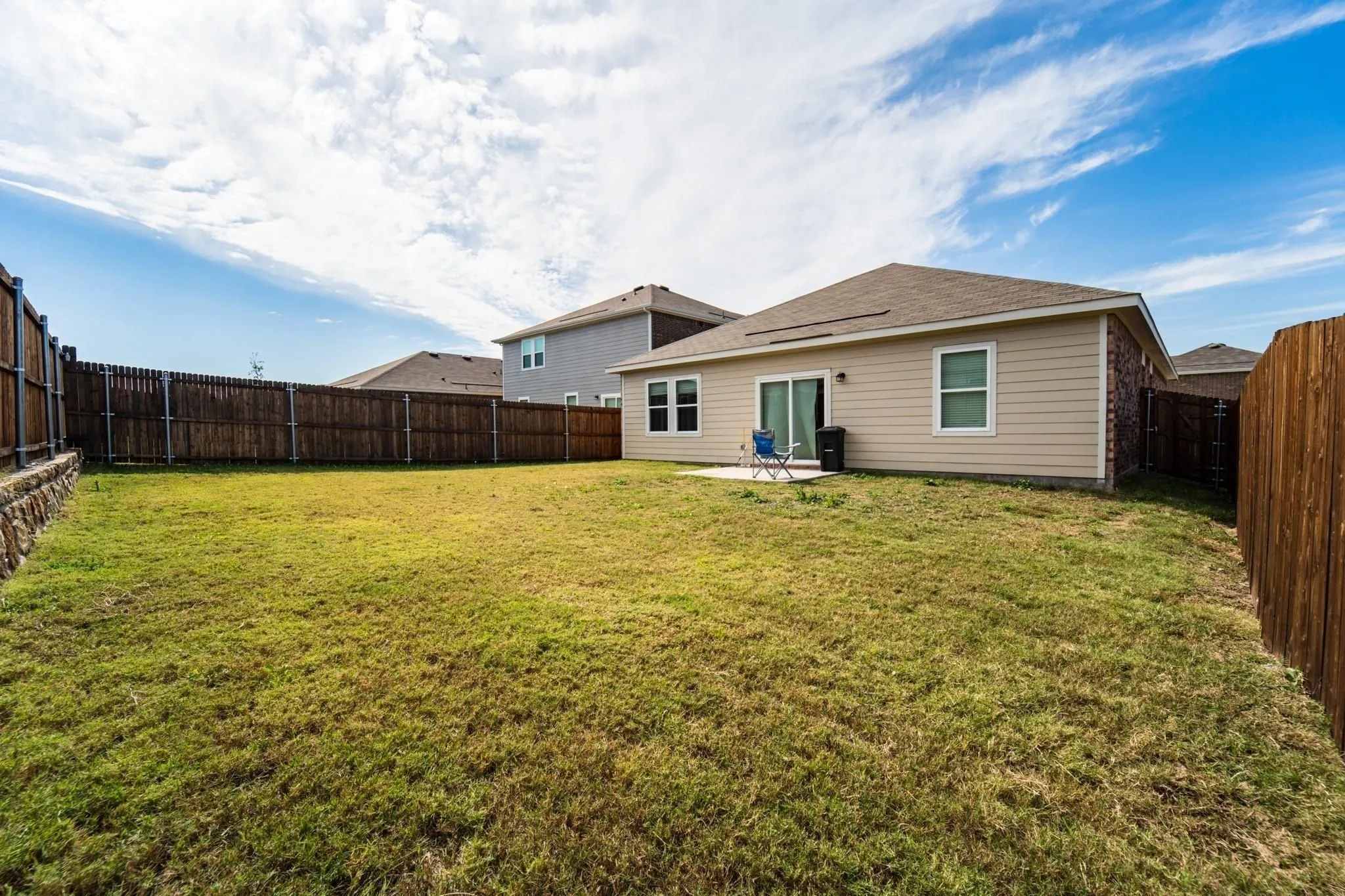 Single Family Residence For Sale in Collin County , 746 Wilshire Drive, Lavon, Texas 75166, 4 Bedroom, 2 Bathroom, 2 Garage spaces, 1,984 Sqft, built in 2020, mls#21380048, Real Estate Agent in Lavon, Homes For Sale in Collin county, Homes For Sale in Lavon, Realtor in Lavon Texas, Real Estate Brokerage Independent Realty Texas, Luminita Cordes Realtor