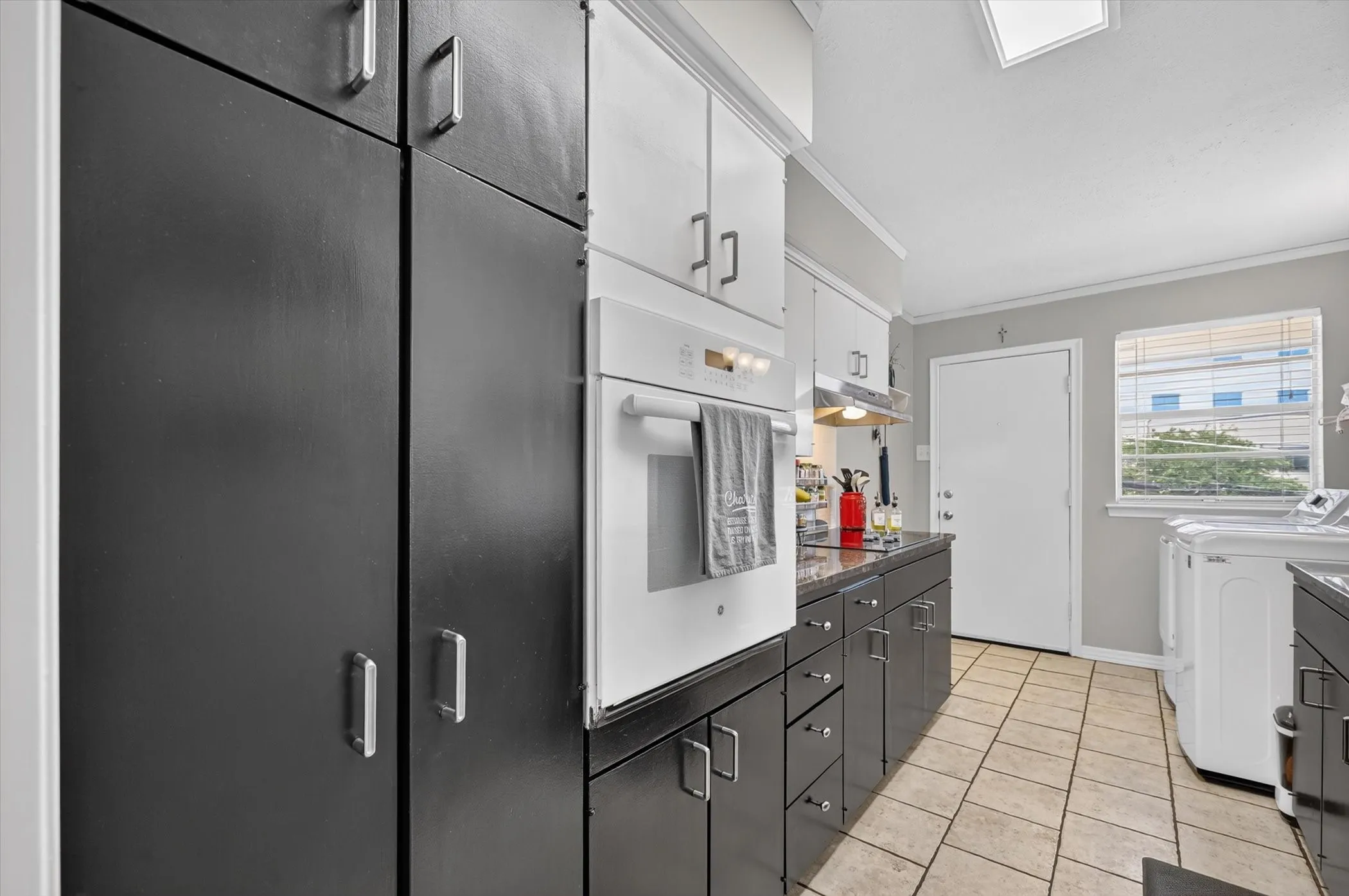 Condominium For Sale in Dallas County , 11116 Valleydale Drive D, Dallas, Texas 75230, 2 Bedroom, 2 Bathroom, Garage spaces, 1,044 Sqft, built in 1961, mls#21368843, Real Estate Agent in Dallas, Homes For Sale in Dallas county, Homes For Sale in Dallas, Realtor in Dallas Texas, Real Estate Brokerage Independent Realty Texas, Luminita Cordes Realtor