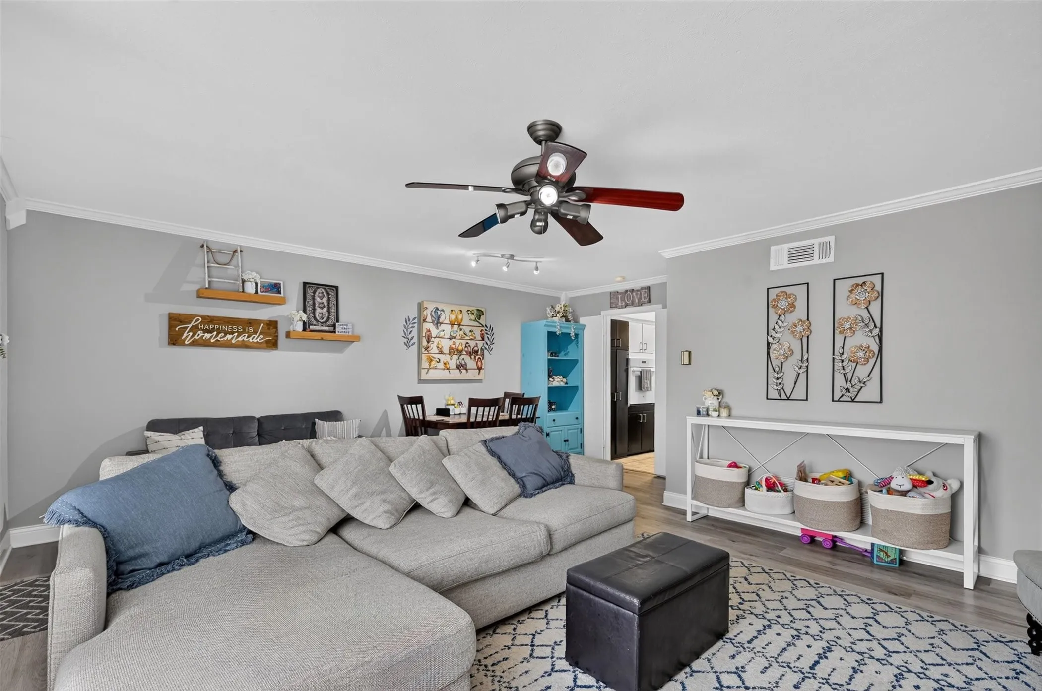 Condominium For Sale in Dallas County , 11116 Valleydale Drive D, Dallas, Texas 75230, 2 Bedroom, 2 Bathroom, Garage spaces, 1,044 Sqft, built in 1961, mls#21368843, Real Estate Agent in Dallas, Homes For Sale in Dallas county, Homes For Sale in Dallas, Realtor in Dallas Texas, Real Estate Brokerage Independent Realty Texas, Luminita Cordes Realtor
