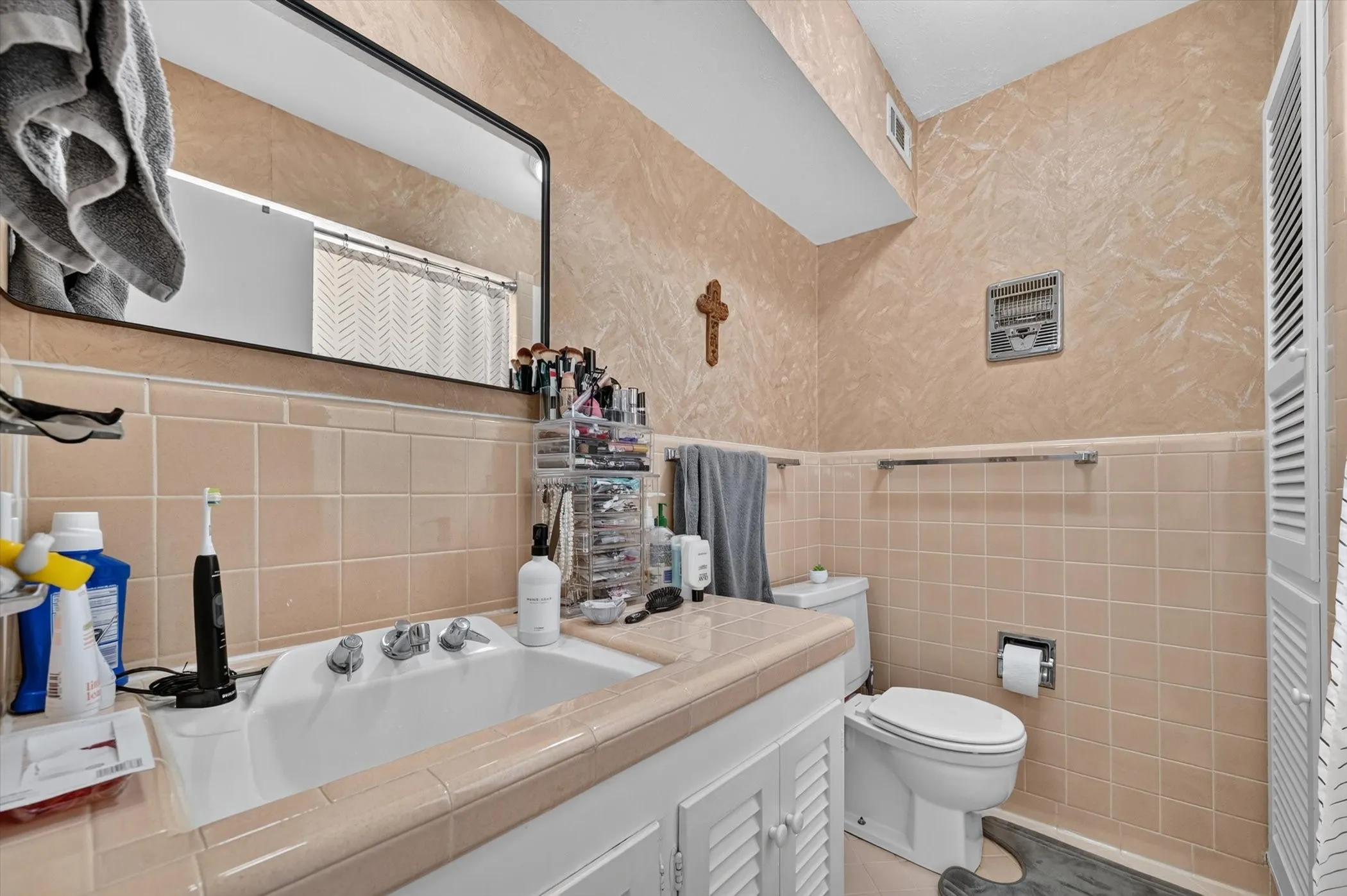 Condominium For Sale in Dallas County , 11116 Valleydale Drive D, Dallas, Texas 75230, 2 Bedroom, 2 Bathroom, Garage spaces, 1,044 Sqft, built in 1961, mls#21368843, Real Estate Agent in Dallas, Homes For Sale in Dallas county, Homes For Sale in Dallas, Realtor in Dallas Texas, Real Estate Brokerage Independent Realty Texas, Luminita Cordes Realtor