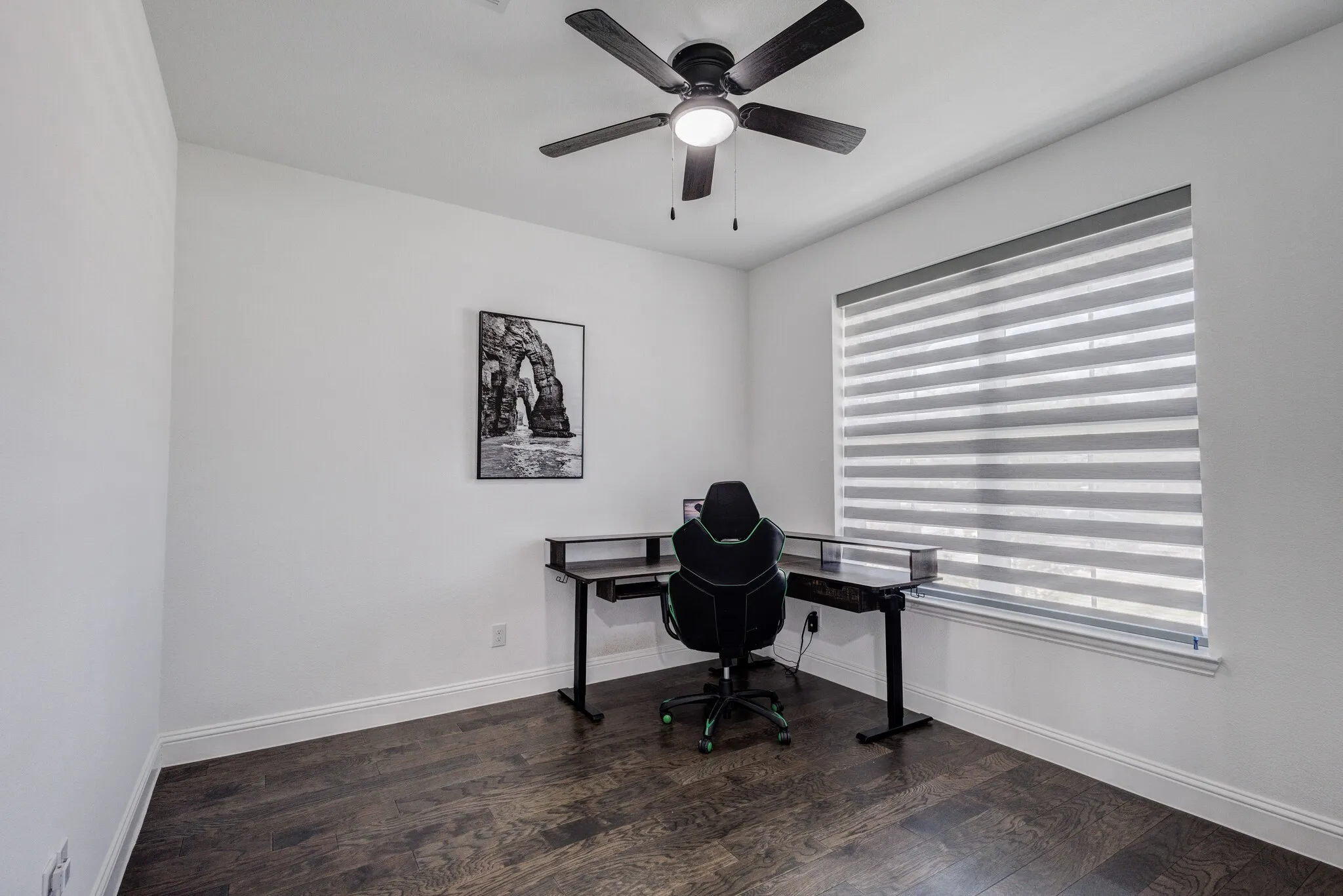 Single Family Residence For Sale in Denton County , 1721 Canals Drive, Little Elm, Texas 75068, 4 Bedroom, 4 Bathroom, 2 Garage spaces, 3,678 Sqft, built in 2024, mls#21379798, Real Estate Agent in Little Elm, Homes For Sale in Denton county, Homes For Sale in Little Elm, Realtor in Little Elm Texas, Real Estate Brokerage Independent Realty Texas, Luminita Cordes Realtor