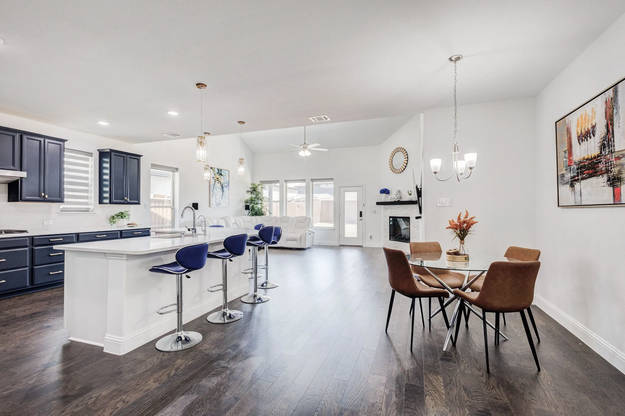 Single Family Residence For Sale in Denton County , 1721 Canals Drive, Little Elm, Texas 75068, 4 Bedroom, 4 Bathroom, 2 Garage spaces, 3,678 Sqft, built in 2024, mls#21379798, Real Estate Agent in Little Elm, Homes For Sale in Denton county, Homes For Sale in Little Elm, Realtor in Little Elm Texas, Real Estate Brokerage Independent Realty Texas, Luminita Cordes Realtor