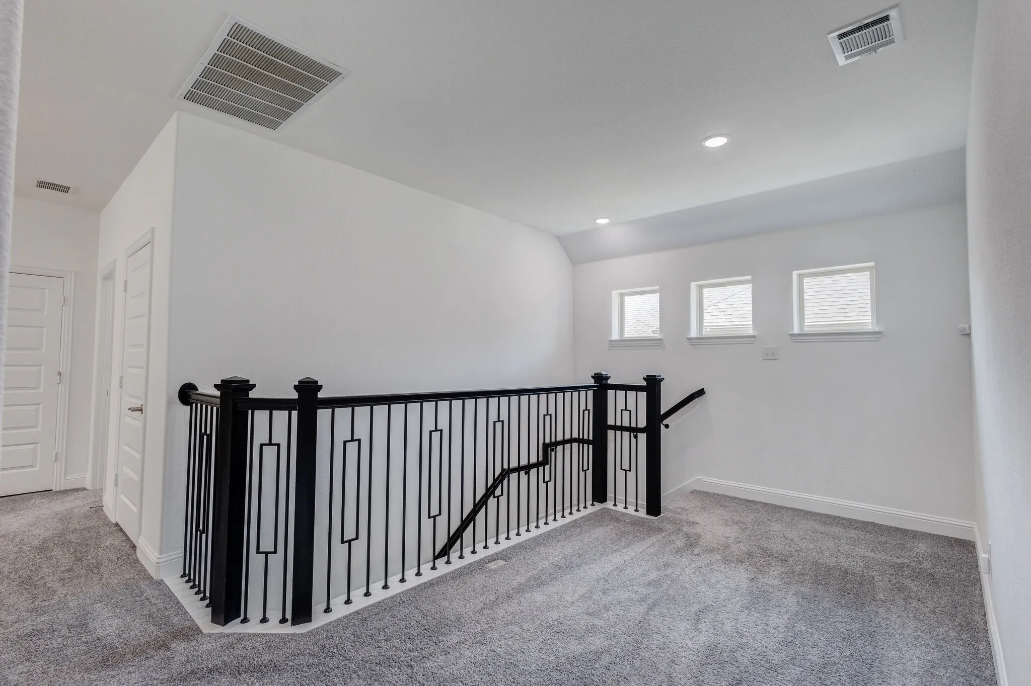Single Family Residence For Sale in Denton County , 1721 Canals Drive, Little Elm, Texas 75068, 4 Bedroom, 4 Bathroom, 2 Garage spaces, 3,678 Sqft, built in 2024, mls#21379798, Real Estate Agent in Little Elm, Homes For Sale in Denton county, Homes For Sale in Little Elm, Realtor in Little Elm Texas, Real Estate Brokerage Independent Realty Texas, Luminita Cordes Realtor