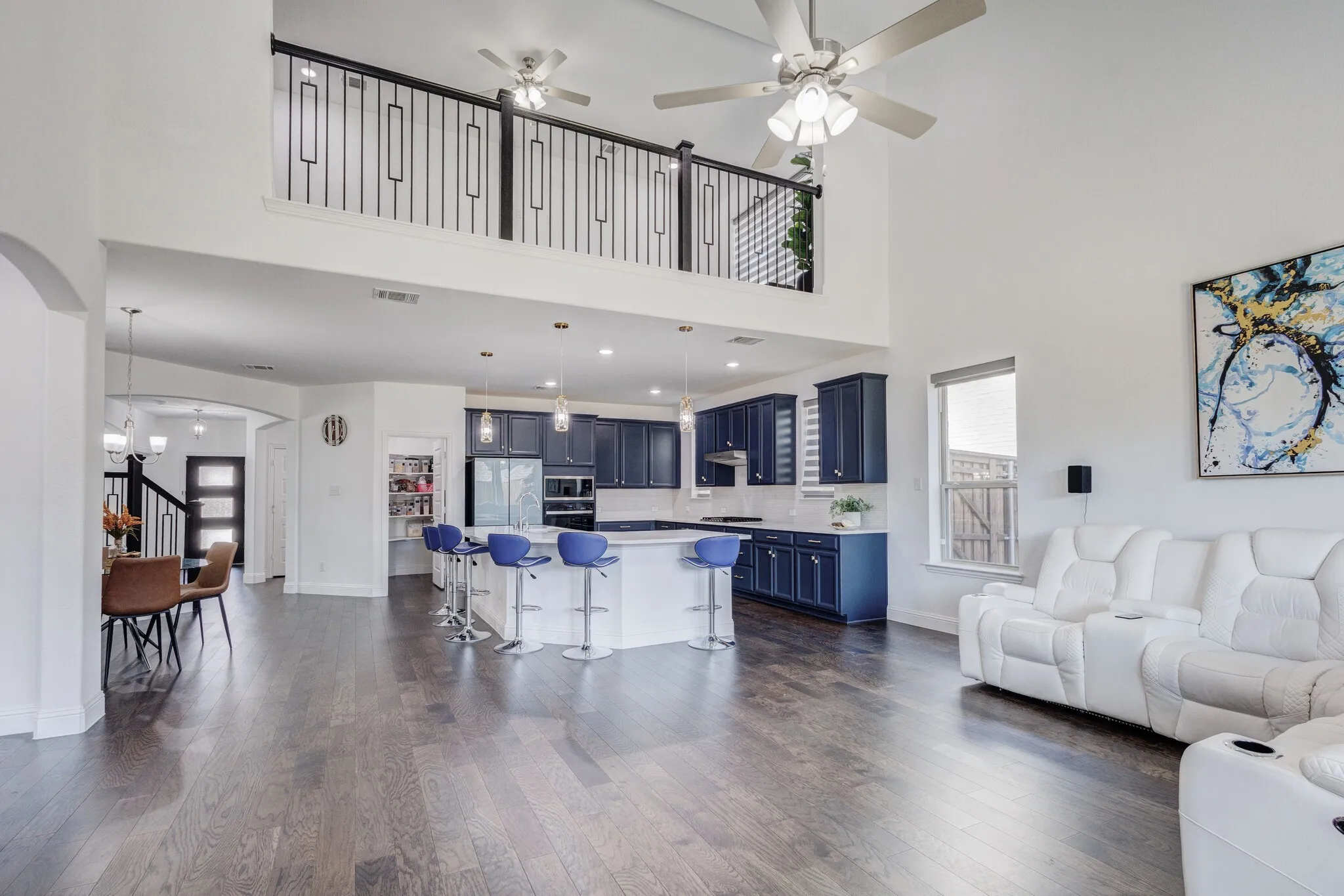 Single Family Residence For Sale in Denton County , 1721 Canals Drive, Little Elm, Texas 75068, 4 Bedroom, 4 Bathroom, 2 Garage spaces, 3,678 Sqft, built in 2024, mls#21379798, Real Estate Agent in Little Elm, Homes For Sale in Denton county, Homes For Sale in Little Elm, Realtor in Little Elm Texas, Real Estate Brokerage Independent Realty Texas, Luminita Cordes Realtor
