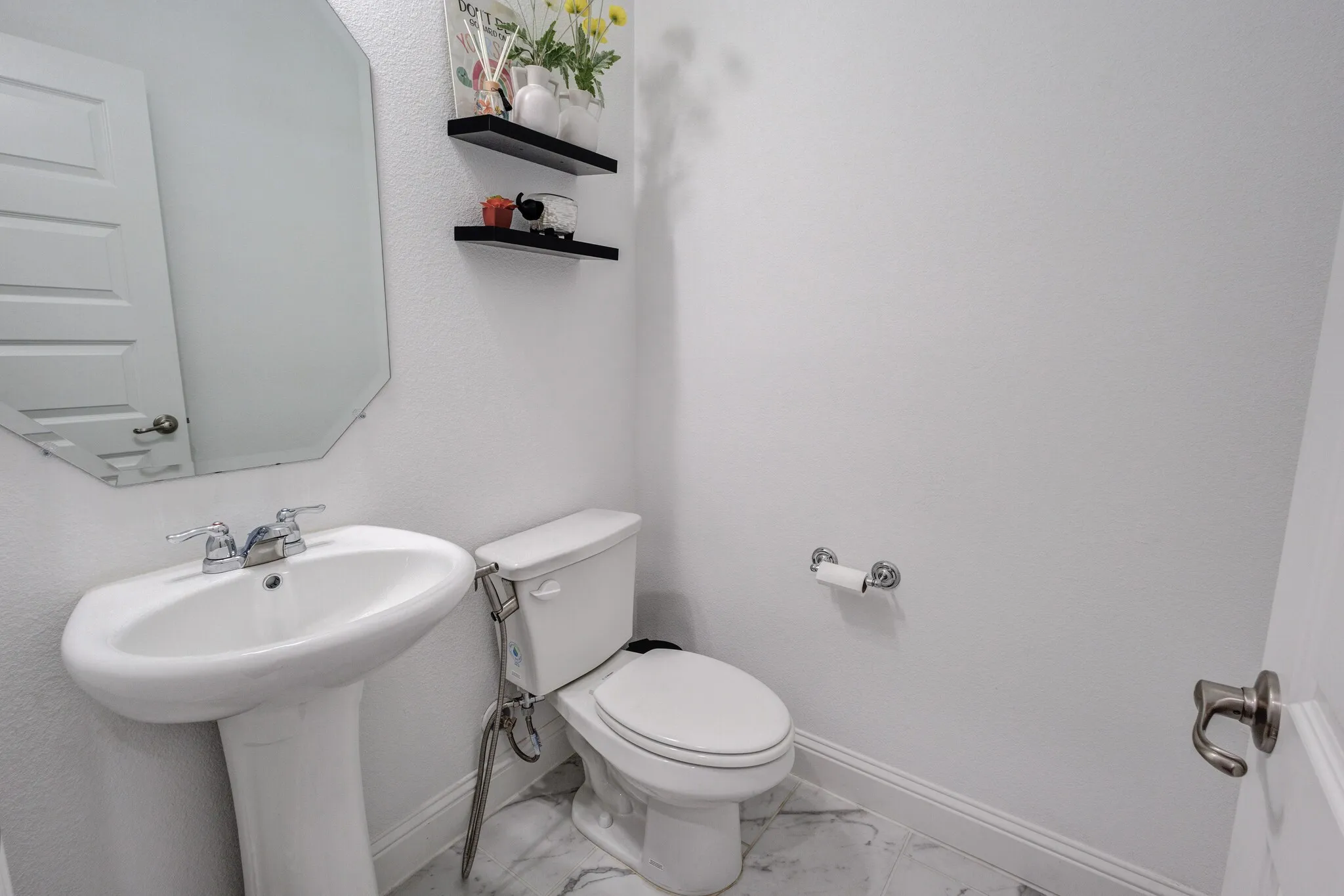 Single Family Residence For Sale in Denton County , 1721 Canals Drive, Little Elm, Texas 75068, 4 Bedroom, 4 Bathroom, 2 Garage spaces, 3,678 Sqft, built in 2024, mls#21379798, Real Estate Agent in Little Elm, Homes For Sale in Denton county, Homes For Sale in Little Elm, Realtor in Little Elm Texas, Real Estate Brokerage Independent Realty Texas, Luminita Cordes Realtor