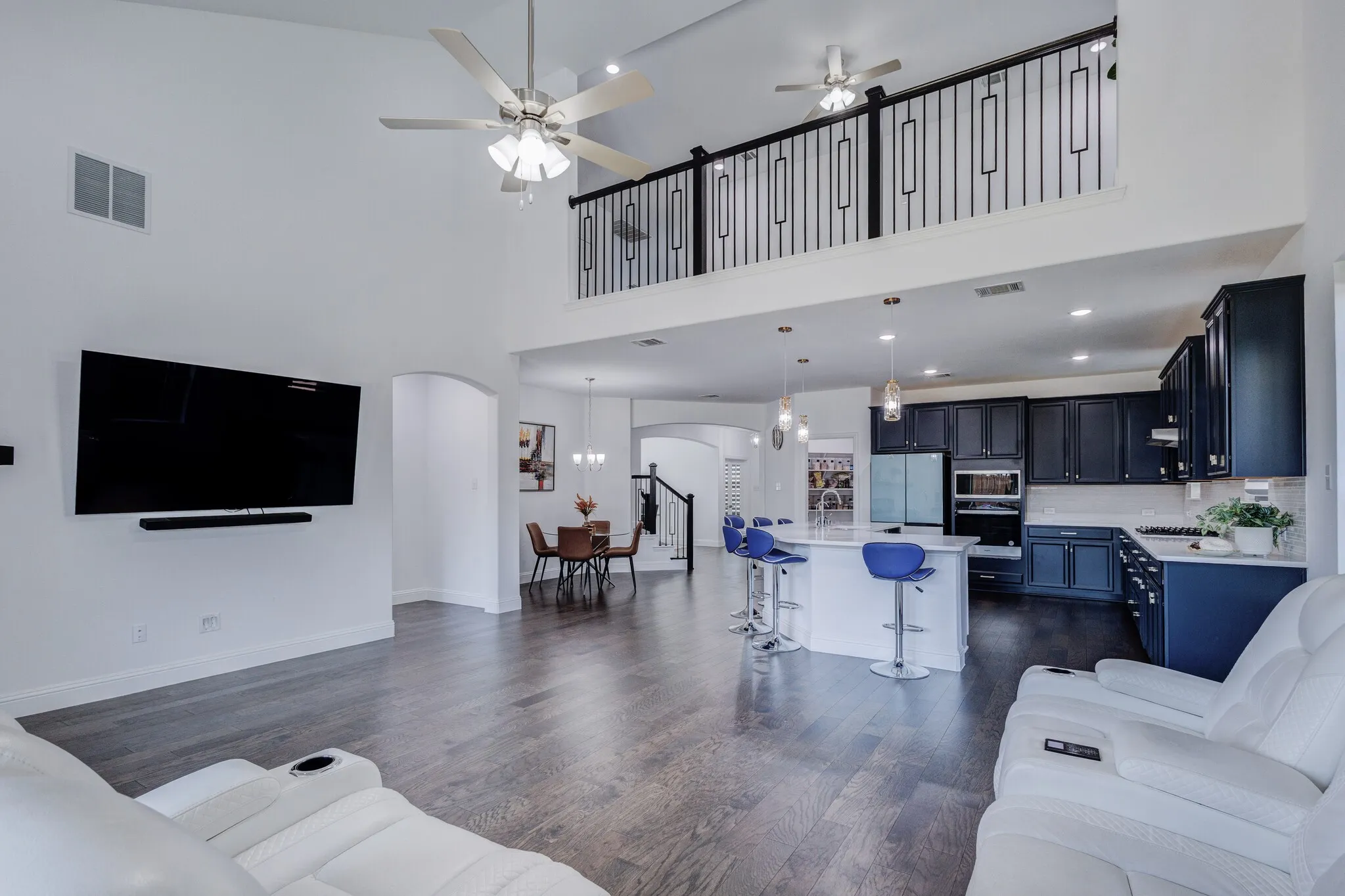 Single Family Residence For Sale in Denton County , 1721 Canals Drive, Little Elm, Texas 75068, 4 Bedroom, 4 Bathroom, 2 Garage spaces, 3,678 Sqft, built in 2024, mls#21379798, Real Estate Agent in Little Elm, Homes For Sale in Denton county, Homes For Sale in Little Elm, Realtor in Little Elm Texas, Real Estate Brokerage Independent Realty Texas, Luminita Cordes Realtor