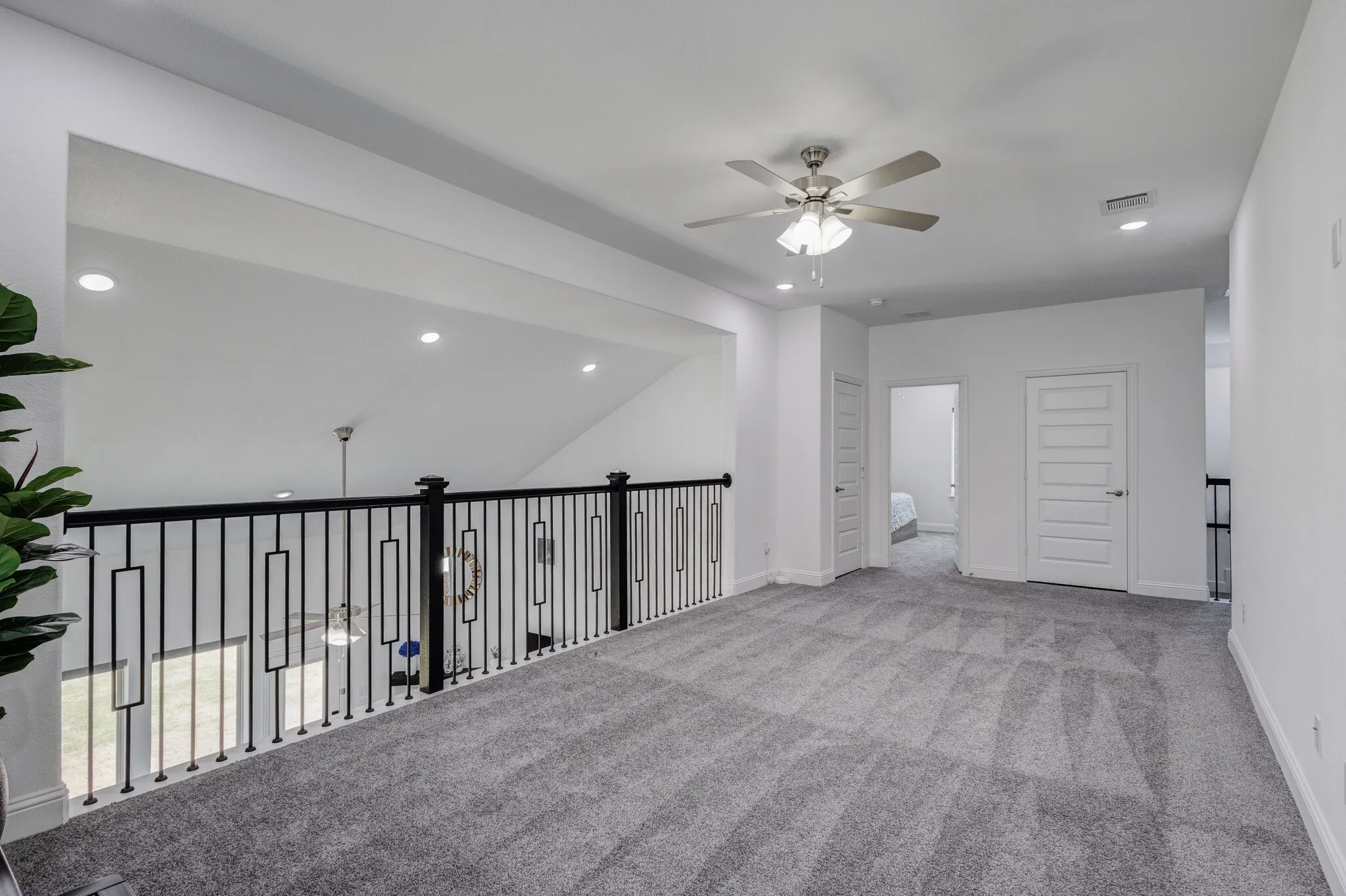 Single Family Residence For Sale in Denton County , 1721 Canals Drive, Little Elm, Texas 75068, 4 Bedroom, 4 Bathroom, 2 Garage spaces, 3,678 Sqft, built in 2024, mls#21379798, Real Estate Agent in Little Elm, Homes For Sale in Denton county, Homes For Sale in Little Elm, Realtor in Little Elm Texas, Real Estate Brokerage Independent Realty Texas, Luminita Cordes Realtor