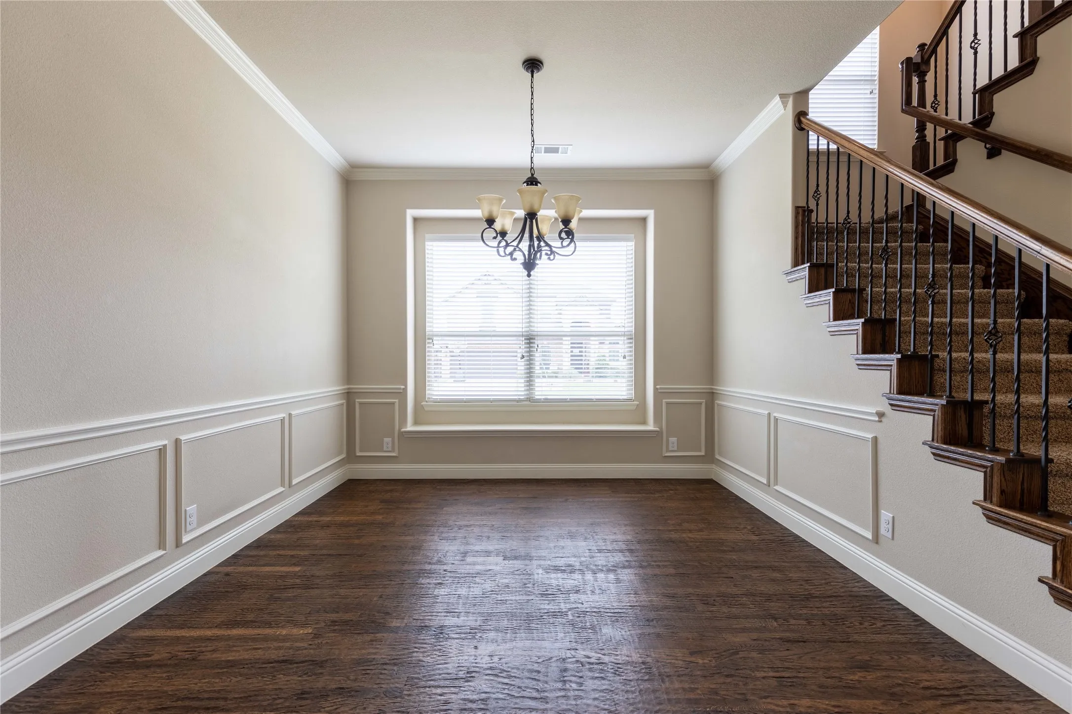 Single Family Residence For Rent in Collin County , 3312 Blue Jay Lane, Melissa, Texas 75454, 4 Bedroom, 4 Bathroom, 3 Garage spaces, 3,380 Sqft, built in 2016, mls#21380050, Real Estate Agent in Melissa, Homes For Rent in Collin county, Homes For Rent in Melissa, Realtor in Melissa Texas, Real Estate Brokerage Independent Realty Texas, Luminita Cordes Realtor
