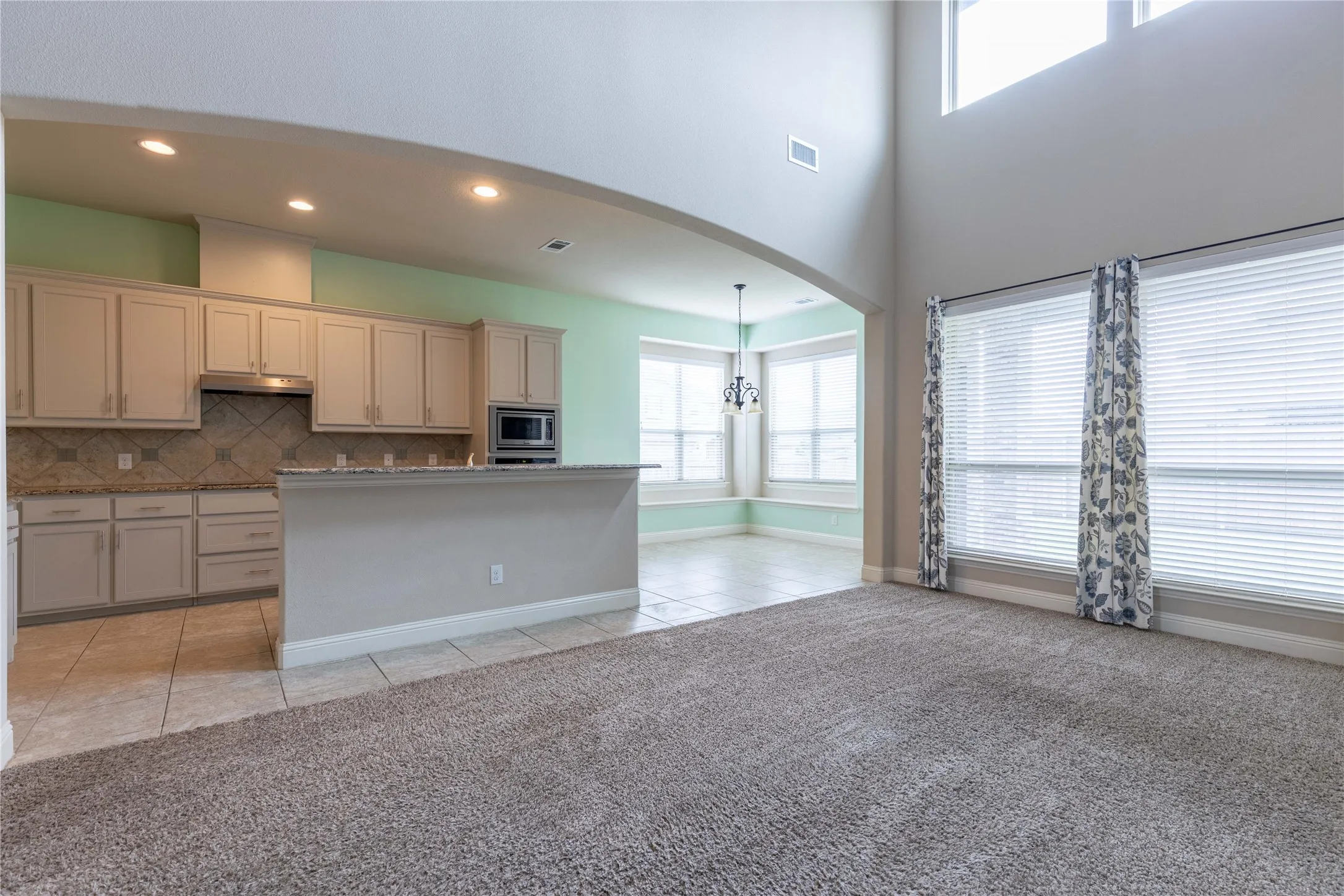 Single Family Residence For Rent in Collin County , 3312 Blue Jay Lane, Melissa, Texas 75454, 4 Bedroom, 4 Bathroom, 3 Garage spaces, 3,380 Sqft, built in 2016, mls#21380050, Real Estate Agent in Melissa, Homes For Rent in Collin county, Homes For Rent in Melissa, Realtor in Melissa Texas, Real Estate Brokerage Independent Realty Texas, Luminita Cordes Realtor