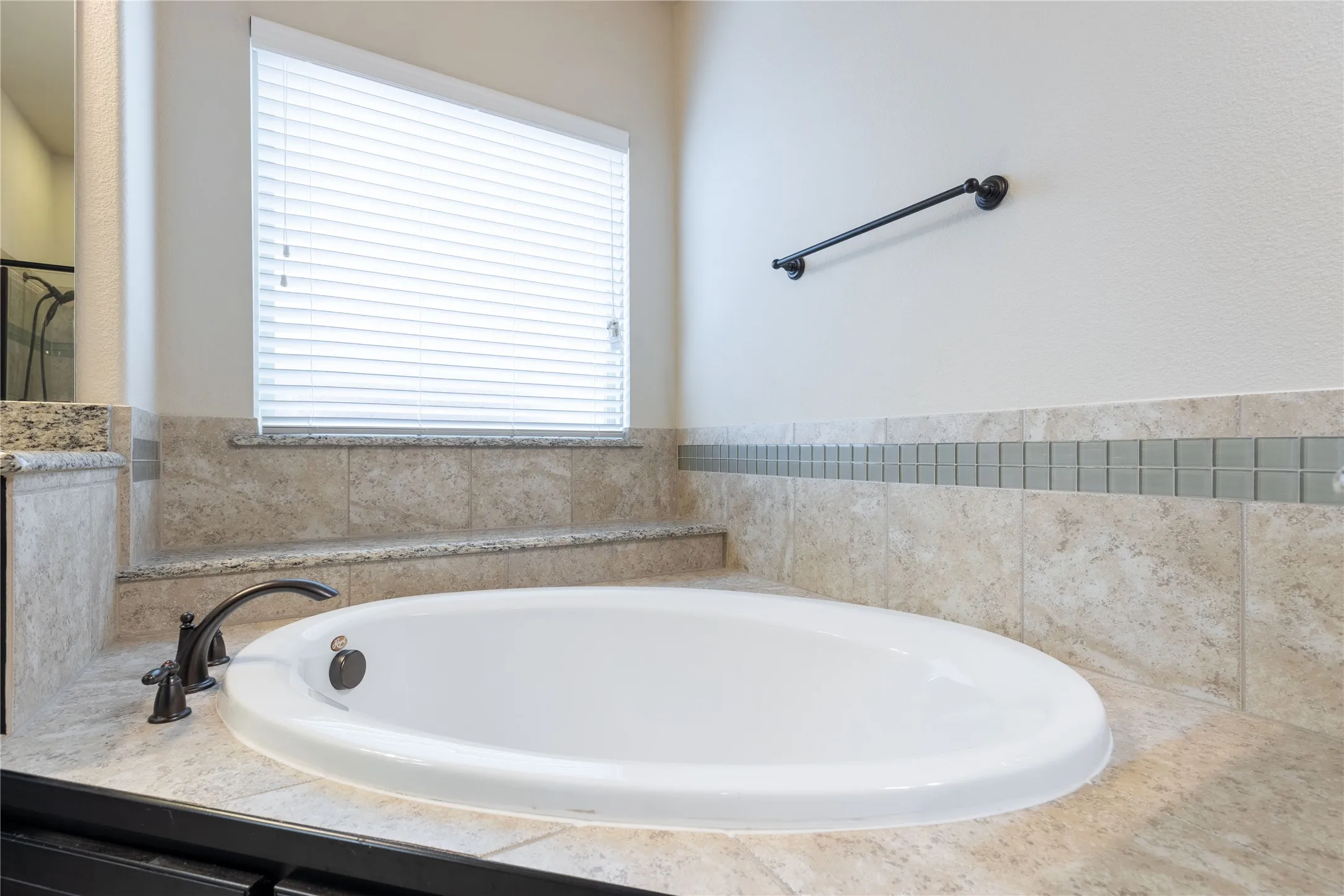 Single Family Residence For Rent in Collin County , 3312 Blue Jay Lane, Melissa, Texas 75454, 4 Bedroom, 4 Bathroom, 3 Garage spaces, 3,380 Sqft, built in 2016, mls#21380050, Real Estate Agent in Melissa, Homes For Rent in Collin county, Homes For Rent in Melissa, Realtor in Melissa Texas, Real Estate Brokerage Independent Realty Texas, Luminita Cordes Realtor