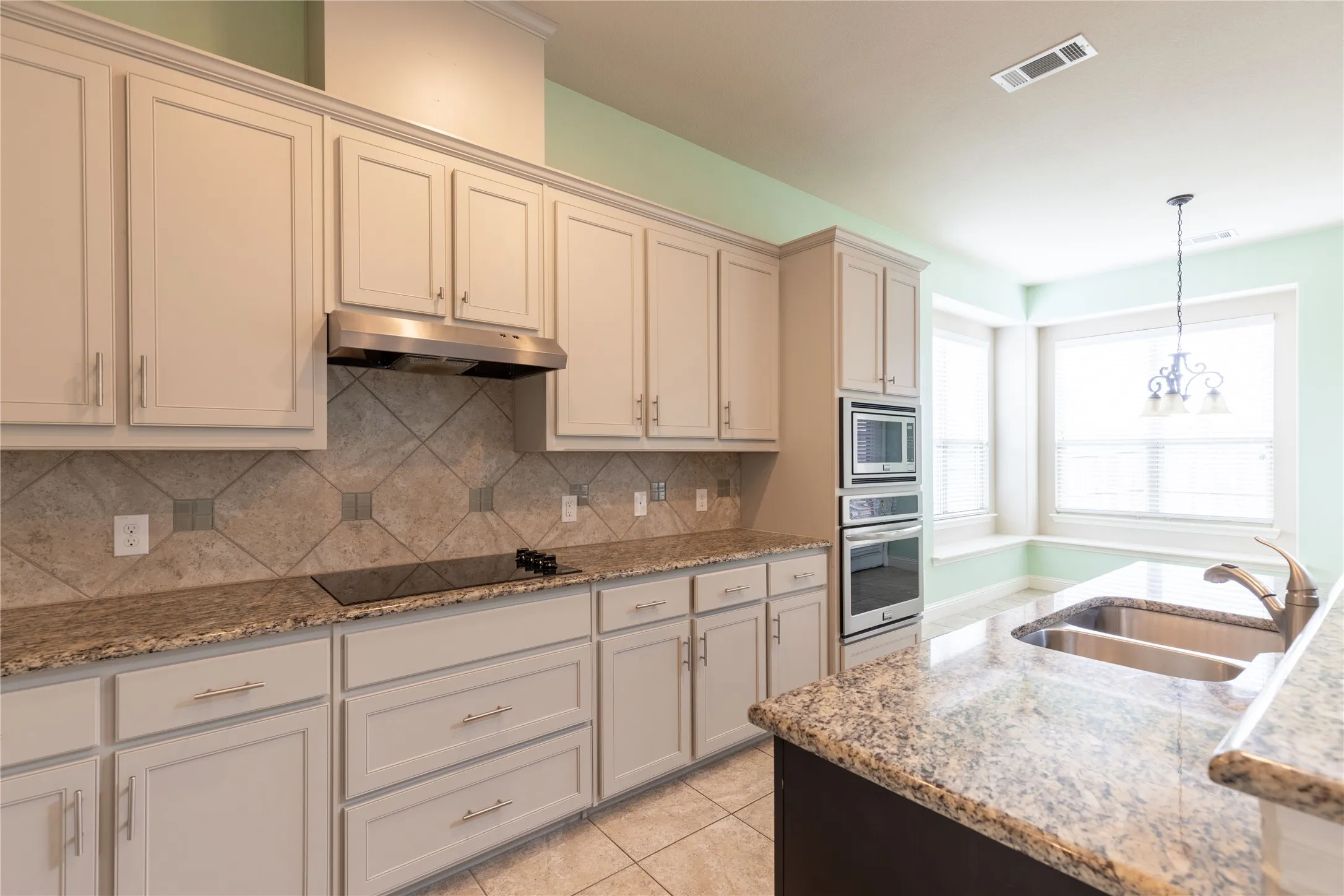 Single Family Residence For Rent in Collin County , 3312 Blue Jay Lane, Melissa, Texas 75454, 4 Bedroom, 4 Bathroom, 3 Garage spaces, 3,380 Sqft, built in 2016, mls#21380050, Real Estate Agent in Melissa, Homes For Rent in Collin county, Homes For Rent in Melissa, Realtor in Melissa Texas, Real Estate Brokerage Independent Realty Texas, Luminita Cordes Realtor