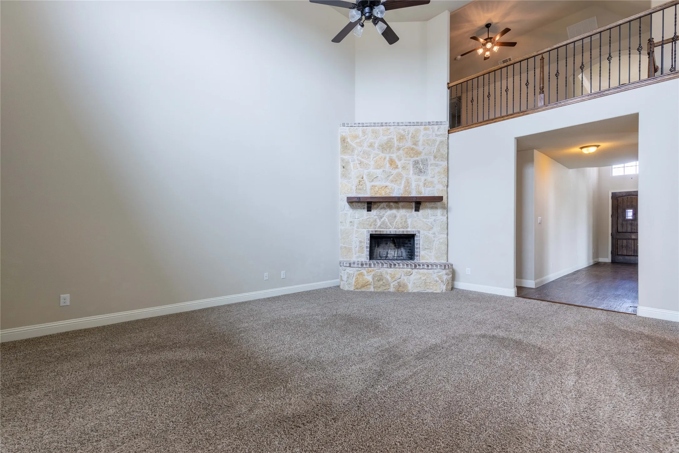 Single Family Residence For Rent in Collin County , 3312 Blue Jay Lane, Melissa, Texas 75454, 4 Bedroom, 4 Bathroom, 3 Garage spaces, 3,380 Sqft, built in 2016, mls#21380050, Real Estate Agent in Melissa, Homes For Rent in Collin county, Homes For Rent in Melissa, Realtor in Melissa Texas, Real Estate Brokerage Independent Realty Texas, Luminita Cordes Realtor