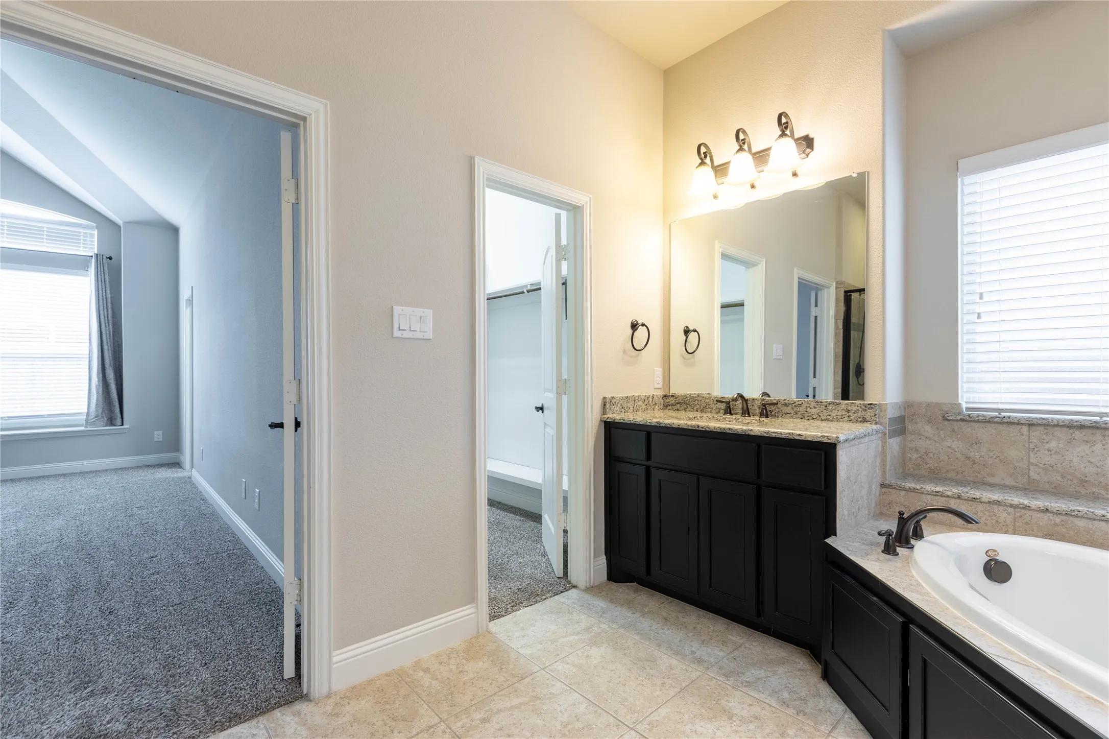 Single Family Residence For Rent in Collin County , 3312 Blue Jay Lane, Melissa, Texas 75454, 4 Bedroom, 4 Bathroom, 3 Garage spaces, 3,380 Sqft, built in 2016, mls#21380050, Real Estate Agent in Melissa, Homes For Rent in Collin county, Homes For Rent in Melissa, Realtor in Melissa Texas, Real Estate Brokerage Independent Realty Texas, Luminita Cordes Realtor