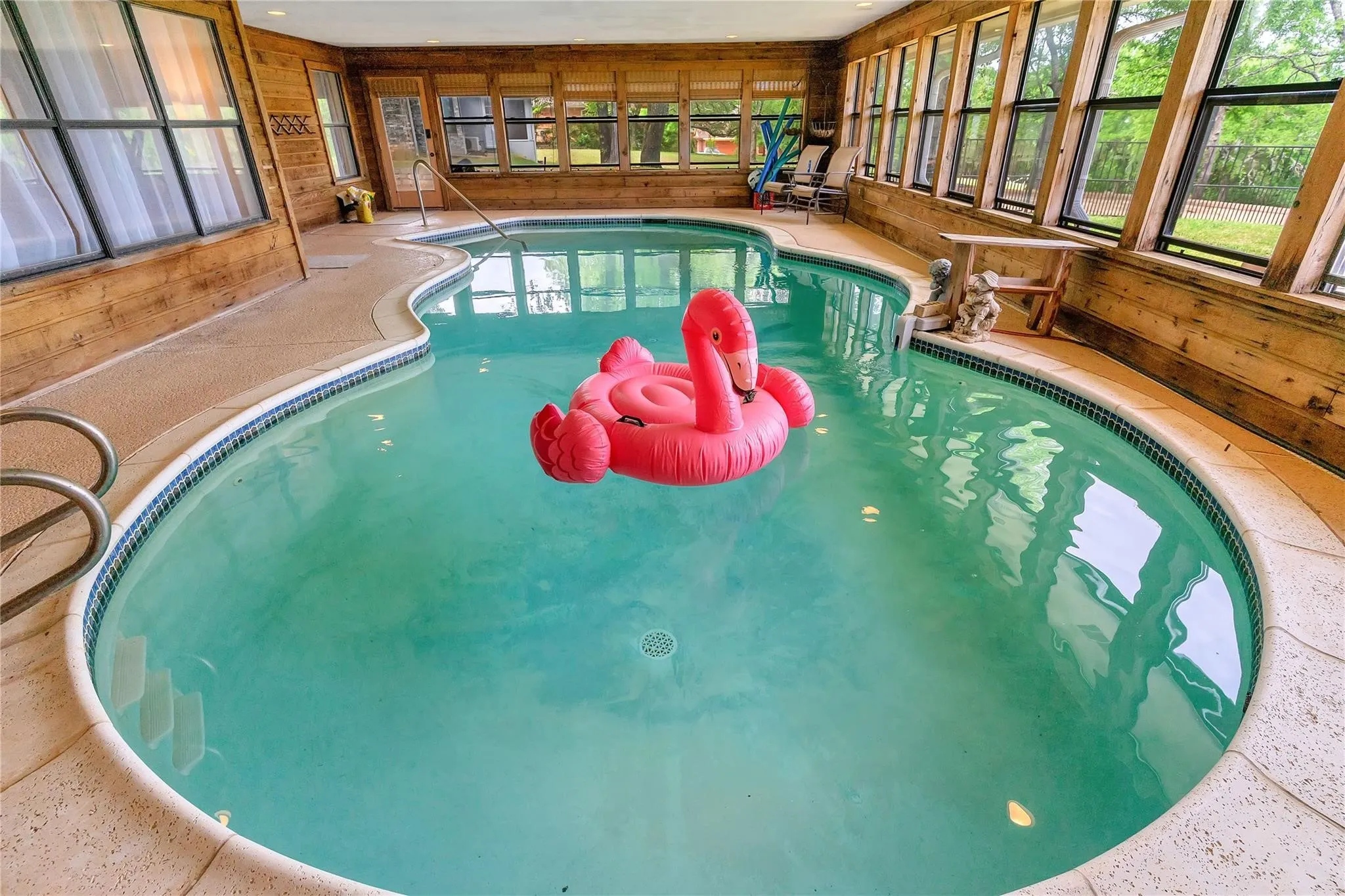 Single Family Residence For Sale in Hood County , 6212 Westover Drive, Granbury, Texas 76049, 4 Bedroom, 3 Bathroom, 3 Garage spaces, 3,171 Sqft, built in 1986, mls#21379759, Real Estate Agent in Granbury, Homes For Sale in Hood county, Homes For Sale in Granbury, Realtor in Granbury Texas, Real Estate Brokerage Independent Realty Texas, Luminita Cordes Realtor