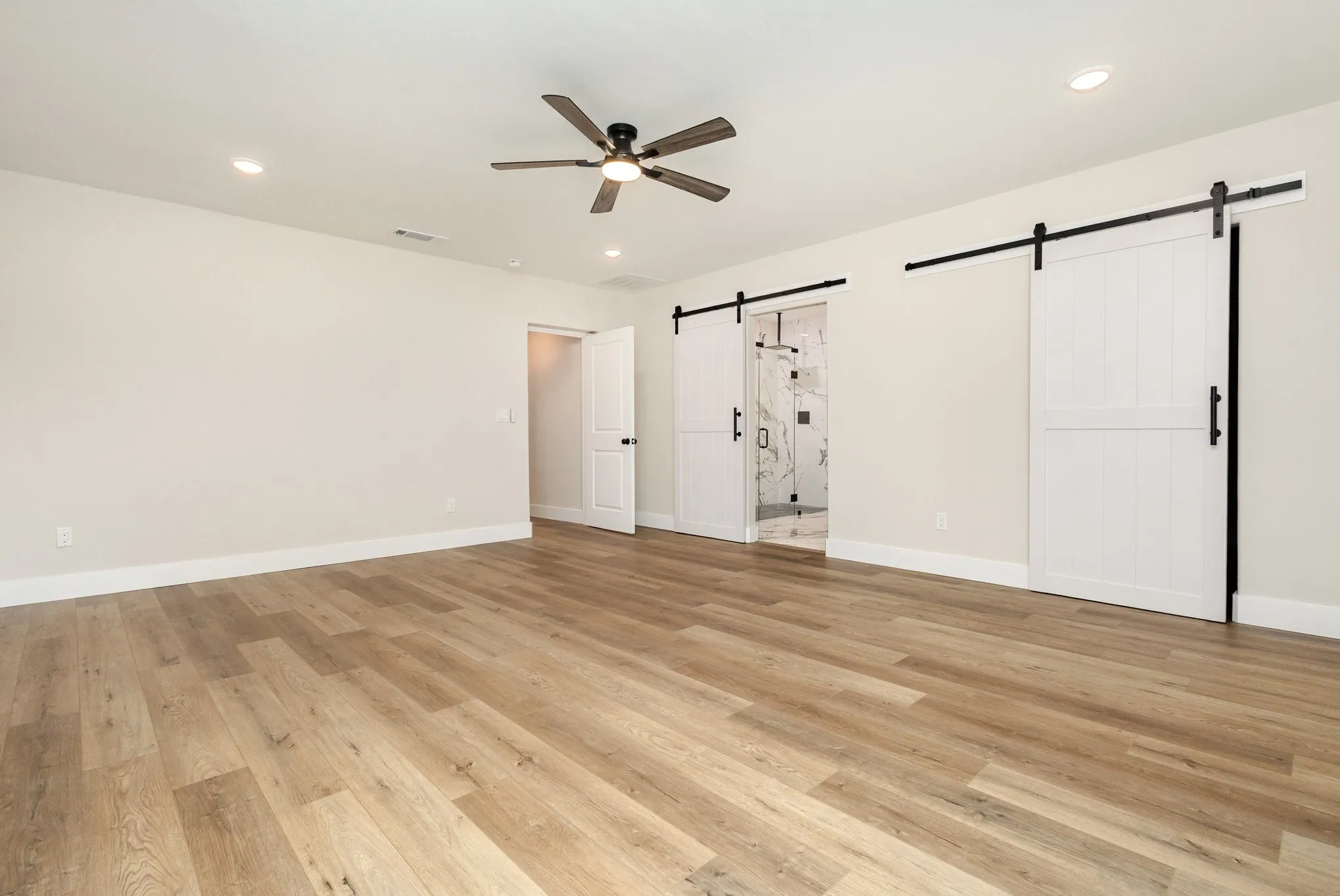 Single Family Residence For Rent in Dallas County , 13520 Glenside Drive, Farmers Branch, Texas 75234, 3 Bedroom, 2 Bathroom, 1 Garage spaces, 1,740 Sqft, built in 1956, mls#21380026, Real Estate Agent in Farmers Branch, Homes For Rent in Dallas county, Homes For Rent in Farmers Branch, Realtor in Farmers Branch Texas, Real Estate Brokerage Independent Realty Texas, Luminita Cordes Realtor