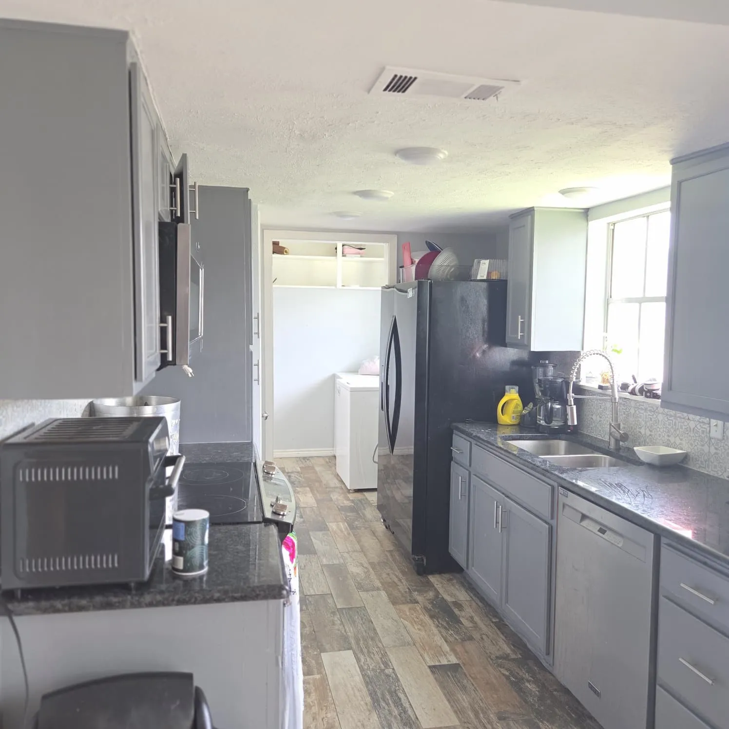 Single Family Residence For Sale in Dallas County , 4001 Burning Tree Lane, Garland, Texas 75042, 4 Bedroom, 2 Bathroom, 2 Garage spaces, 2,068 Sqft, built in 1967, mls#21380051, Real Estate Agent in Garland, Homes For Sale in Dallas county, Homes For Sale in Garland, Realtor in Garland Texas, Real Estate Brokerage Independent Realty Texas, Luminita Cordes Realtor