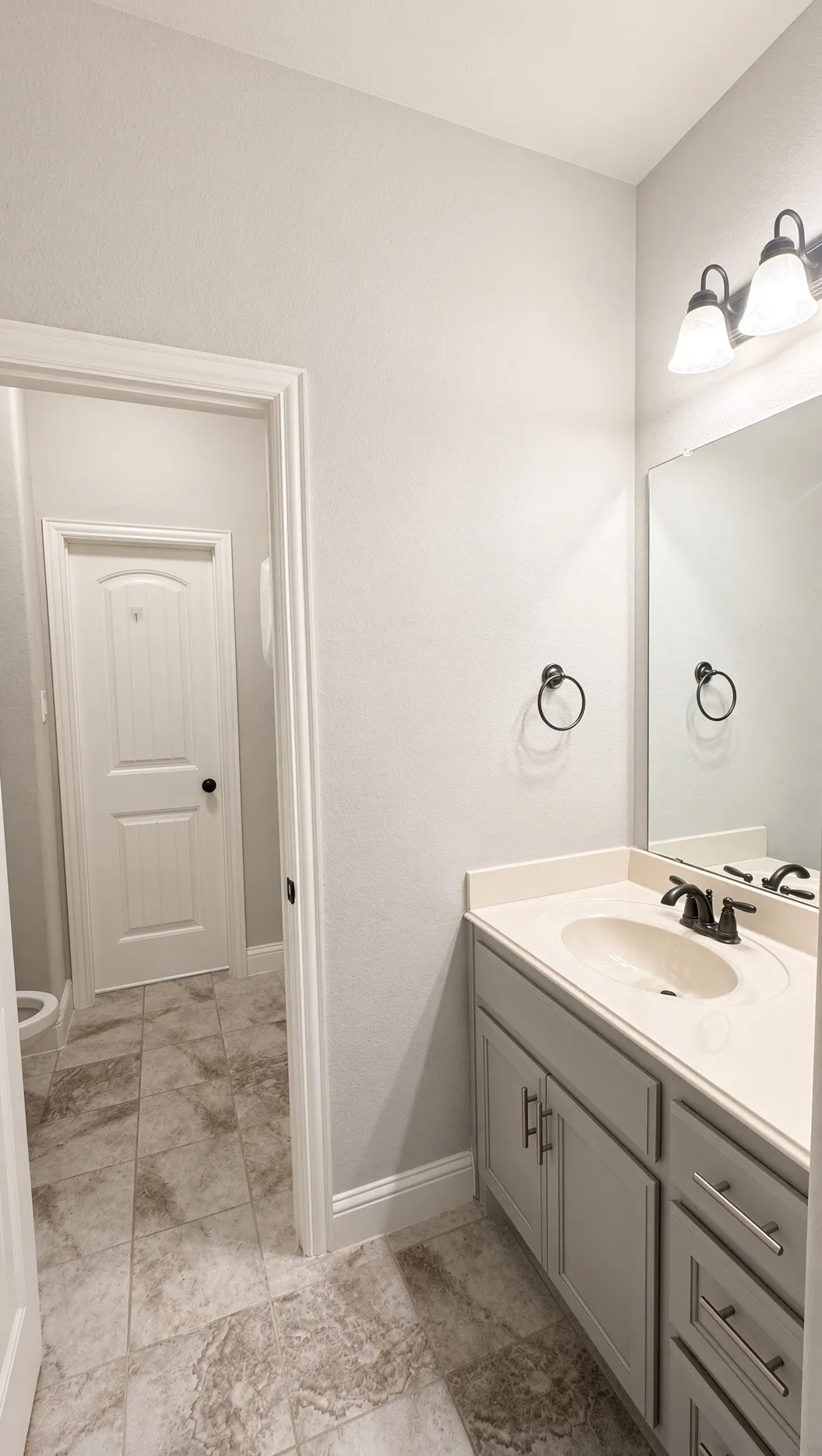 bathroom3