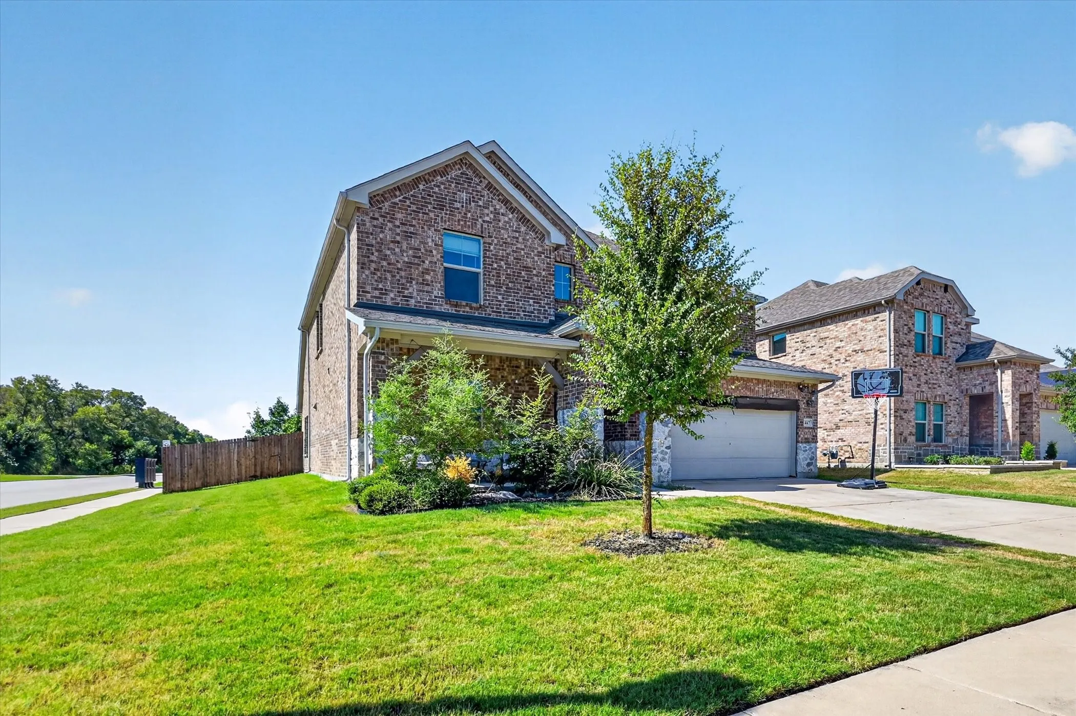 Single Family Residence For Rent in Collin County , 447 Crystal Clear Lane, Princeton, Texas 75407, 5 Bedroom, 3 Bathroom, 2 Garage spaces, 3,045 Sqft, built in 2021, mls#21378266, Real Estate Agent in Princeton, Homes For Rent in Collin county, Homes For Rent in Princeton, Realtor in Princeton Texas, Real Estate Brokerage Independent Realty Texas, Luminita Cordes Realtor