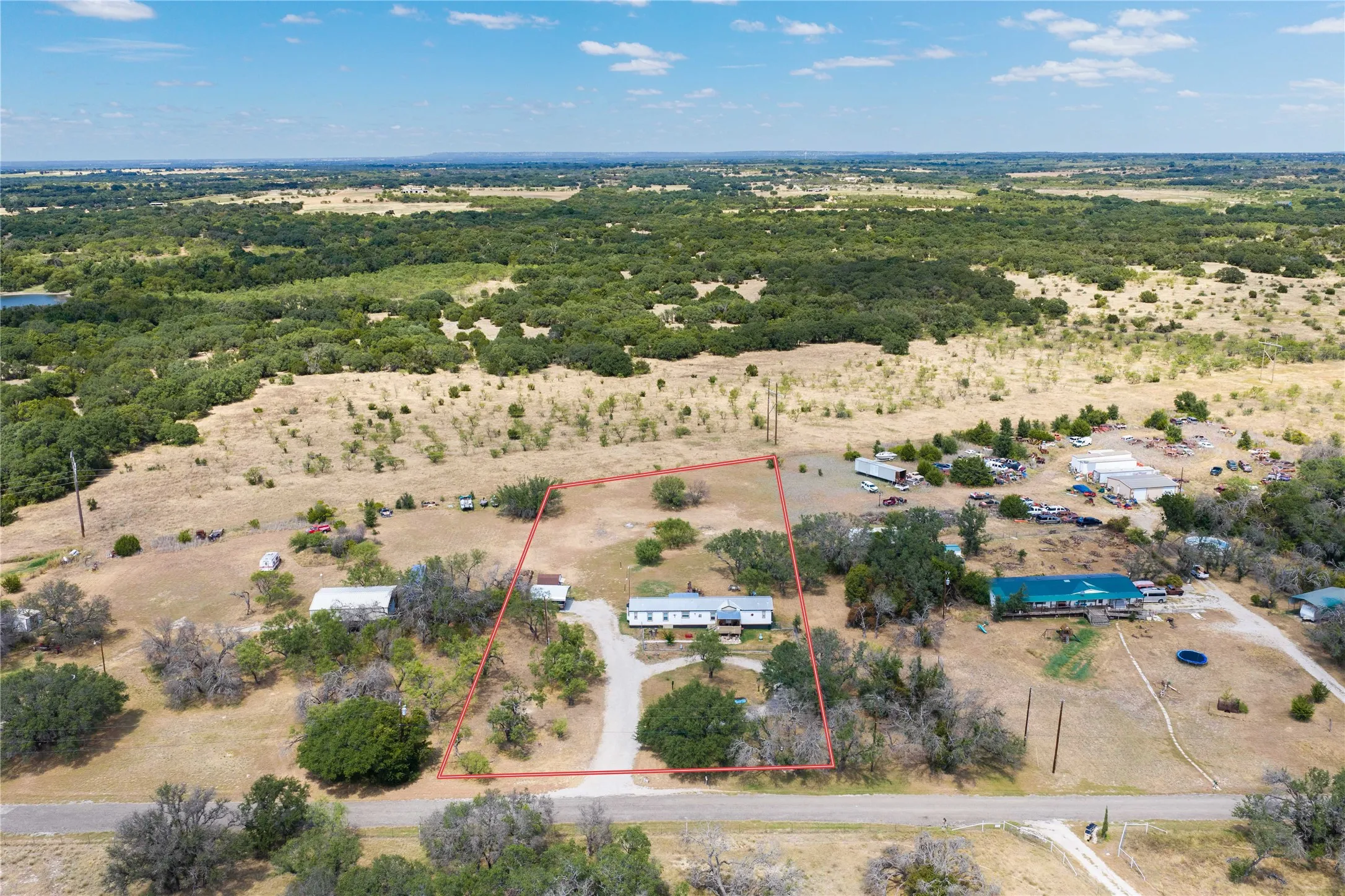 Mobile Home For Sale in Brown County , 375 Whispering Oaks Lane, Early, Texas 76802, 3 Bedroom, 2 Bathroom, Garage spaces, 1,368 Sqft, built in 1996, mls#21378887, Real Estate Agent in Early, Homes For Sale in Brown county, Homes For Sale in Early, Realtor in Early Texas, Real Estate Brokerage Independent Realty Texas, Luminita Cordes Realtor