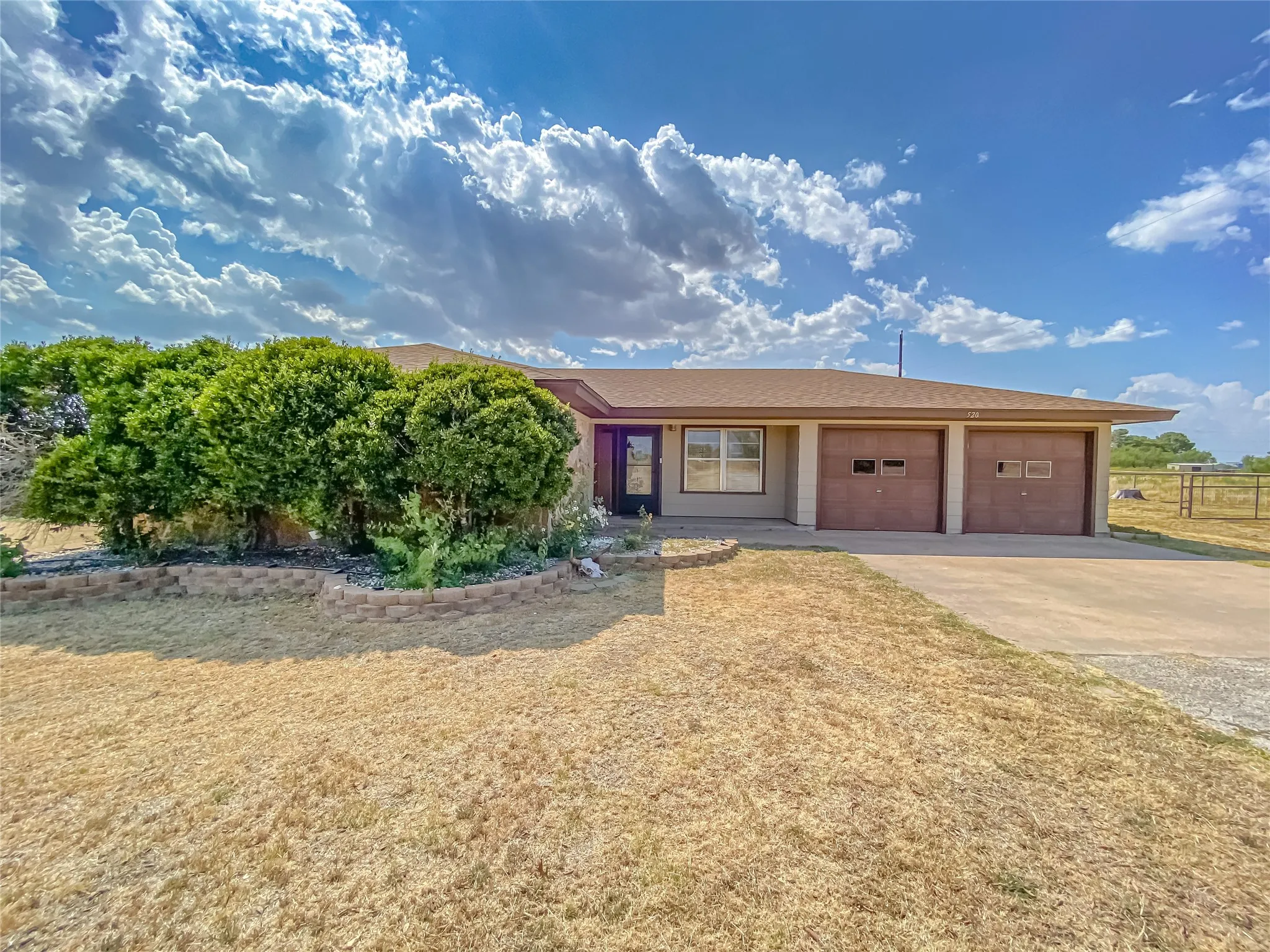 Single Family Residence For Sale in Taylor County , 520 Greenfield Road, Abilene, Texas 79602, 3 Bedroom, 2 Bathroom, 2 Garage spaces, 1,942 Sqft, built in 1974, mls#21377405, Real Estate Agent in Abilene, Homes For Sale in Taylor county, Homes For Sale in Abilene, Realtor in Abilene Texas, Real Estate Brokerage Independent Realty Texas, Luminita Cordes Realtor