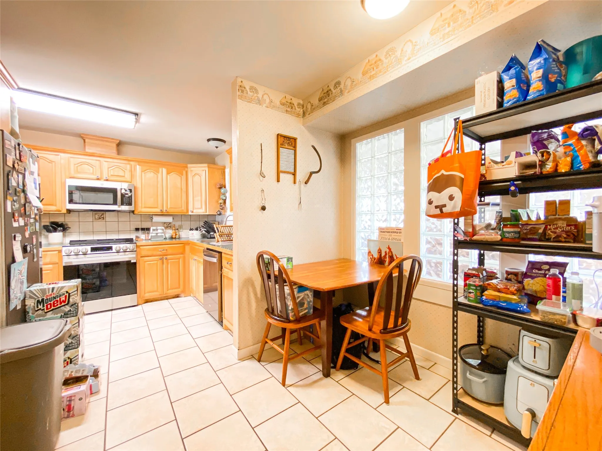 Single Family Residence For Sale in Taylor County , 520 Greenfield Road, Abilene, Texas 79602, 3 Bedroom, 2 Bathroom, 2 Garage spaces, 1,942 Sqft, built in 1974, mls#21377405, Real Estate Agent in Abilene, Homes For Sale in Taylor county, Homes For Sale in Abilene, Realtor in Abilene Texas, Real Estate Brokerage Independent Realty Texas, Luminita Cordes Realtor