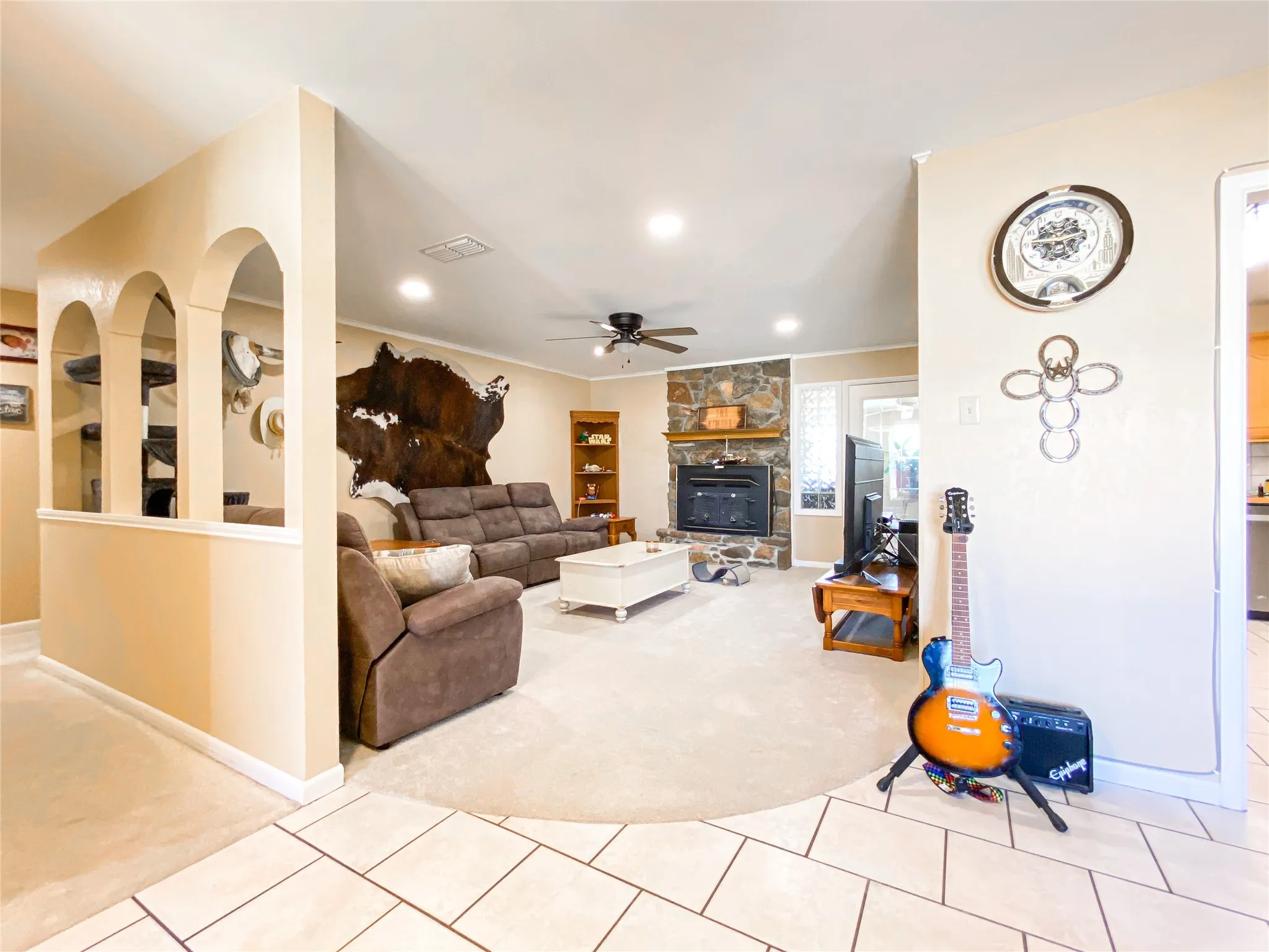 Single Family Residence For Sale in Taylor County , 520 Greenfield Road, Abilene, Texas 79602, 3 Bedroom, 2 Bathroom, 2 Garage spaces, 1,942 Sqft, built in 1974, mls#21377405, Real Estate Agent in Abilene, Homes For Sale in Taylor county, Homes For Sale in Abilene, Realtor in Abilene Texas, Real Estate Brokerage Independent Realty Texas, Luminita Cordes Realtor