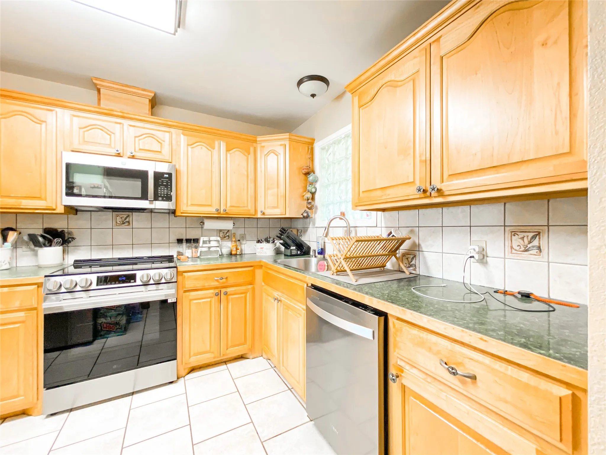 Single Family Residence For Sale in Taylor County , 520 Greenfield Road, Abilene, Texas 79602, 3 Bedroom, 2 Bathroom, 2 Garage spaces, 1,942 Sqft, built in 1974, mls#21377405, Real Estate Agent in Abilene, Homes For Sale in Taylor county, Homes For Sale in Abilene, Realtor in Abilene Texas, Real Estate Brokerage Independent Realty Texas, Luminita Cordes Realtor
