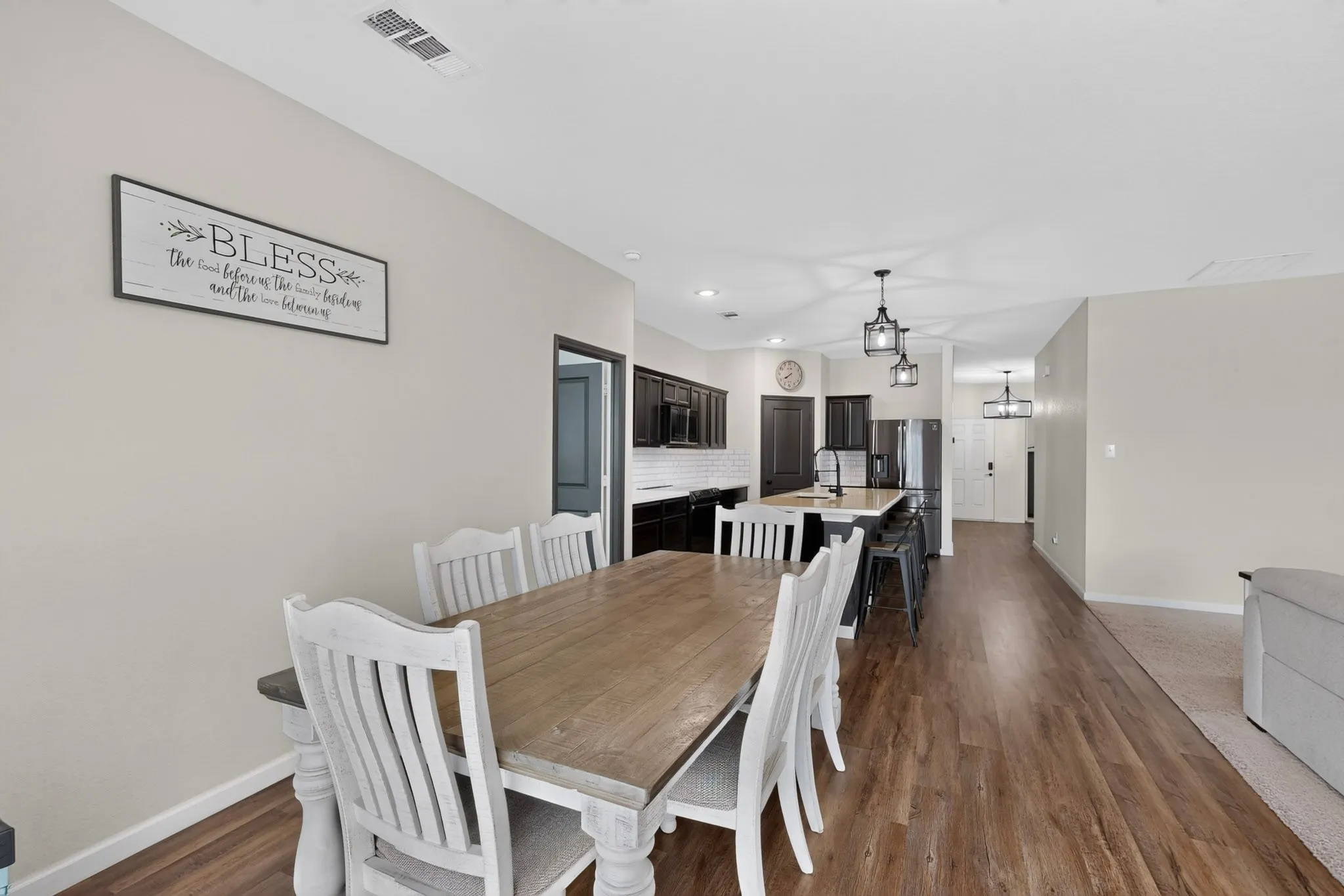 Single Family Residence For Sale in Ellis County , 300 Concho River Drive, Glenn Heights, Texas 75154, 4 Bedroom, 2 Bathroom, 2 Garage spaces, 1,860 Sqft, built in 2021, mls#21377559, Real Estate Agent in Glenn Heights, Homes For Sale in Ellis county, Homes For Sale in Glenn Heights, Realtor in Glenn Heights Texas, Real Estate Brokerage Independent Realty Texas, Luminita Cordes Realtor