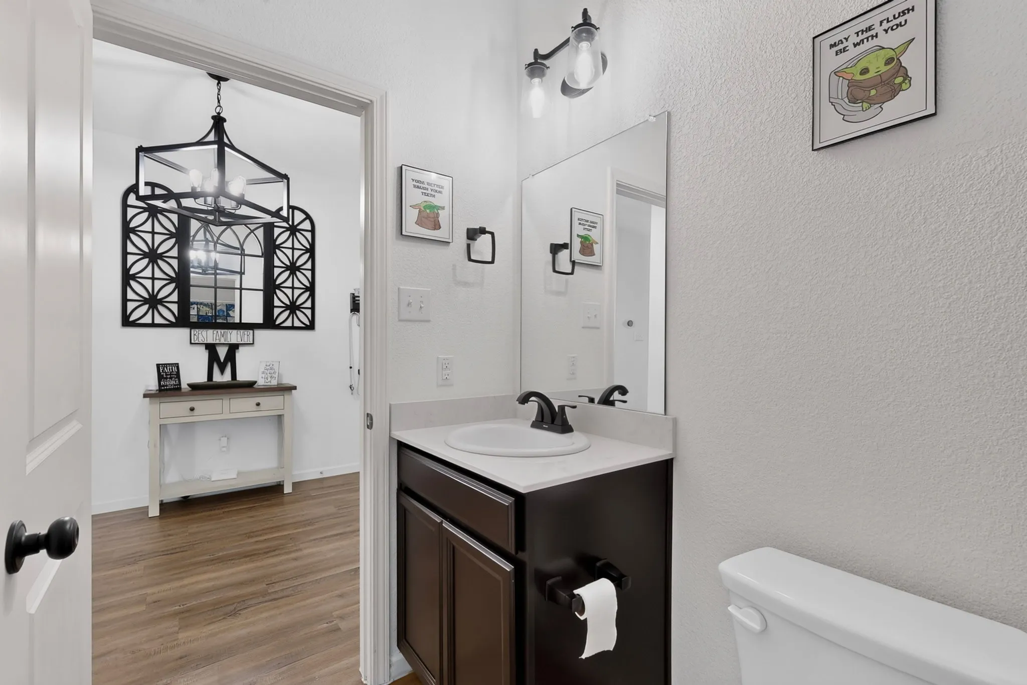 Single Family Residence For Sale in Ellis County , 300 Concho River Drive, Glenn Heights, Texas 75154, 4 Bedroom, 2 Bathroom, 2 Garage spaces, 1,860 Sqft, built in 2021, mls#21377559, Real Estate Agent in Glenn Heights, Homes For Sale in Ellis county, Homes For Sale in Glenn Heights, Realtor in Glenn Heights Texas, Real Estate Brokerage Independent Realty Texas, Luminita Cordes Realtor