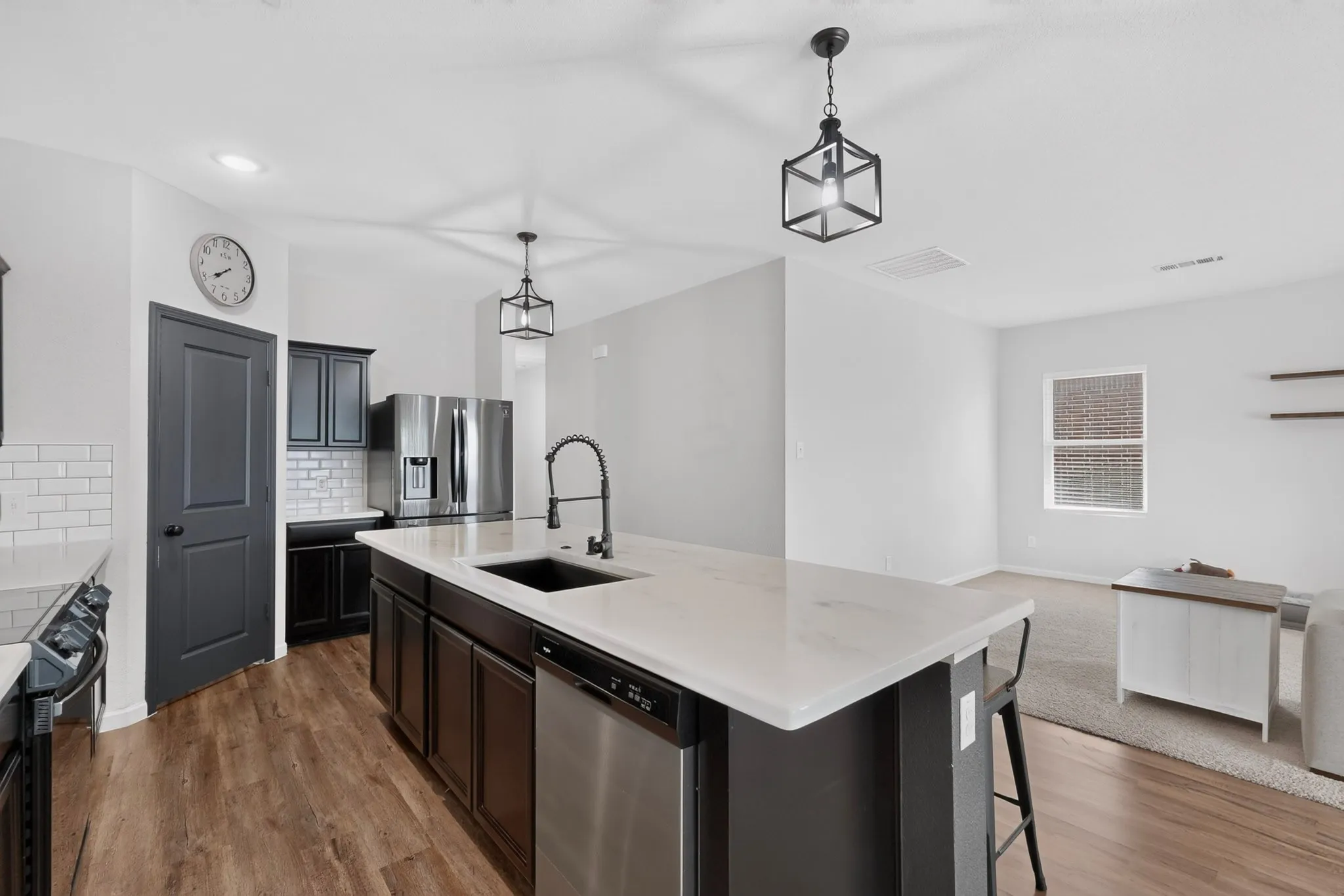 Single Family Residence For Sale in Ellis County , 300 Concho River Drive, Glenn Heights, Texas 75154, 4 Bedroom, 2 Bathroom, 2 Garage spaces, 1,860 Sqft, built in 2021, mls#21377559, Real Estate Agent in Glenn Heights, Homes For Sale in Ellis county, Homes For Sale in Glenn Heights, Realtor in Glenn Heights Texas, Real Estate Brokerage Independent Realty Texas, Luminita Cordes Realtor