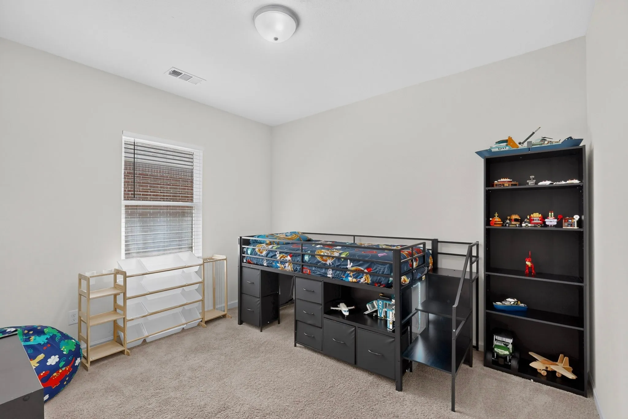 Single Family Residence For Sale in Ellis County , 300 Concho River Drive, Glenn Heights, Texas 75154, 4 Bedroom, 2 Bathroom, 2 Garage spaces, 1,860 Sqft, built in 2021, mls#21377559, Real Estate Agent in Glenn Heights, Homes For Sale in Ellis county, Homes For Sale in Glenn Heights, Realtor in Glenn Heights Texas, Real Estate Brokerage Independent Realty Texas, Luminita Cordes Realtor